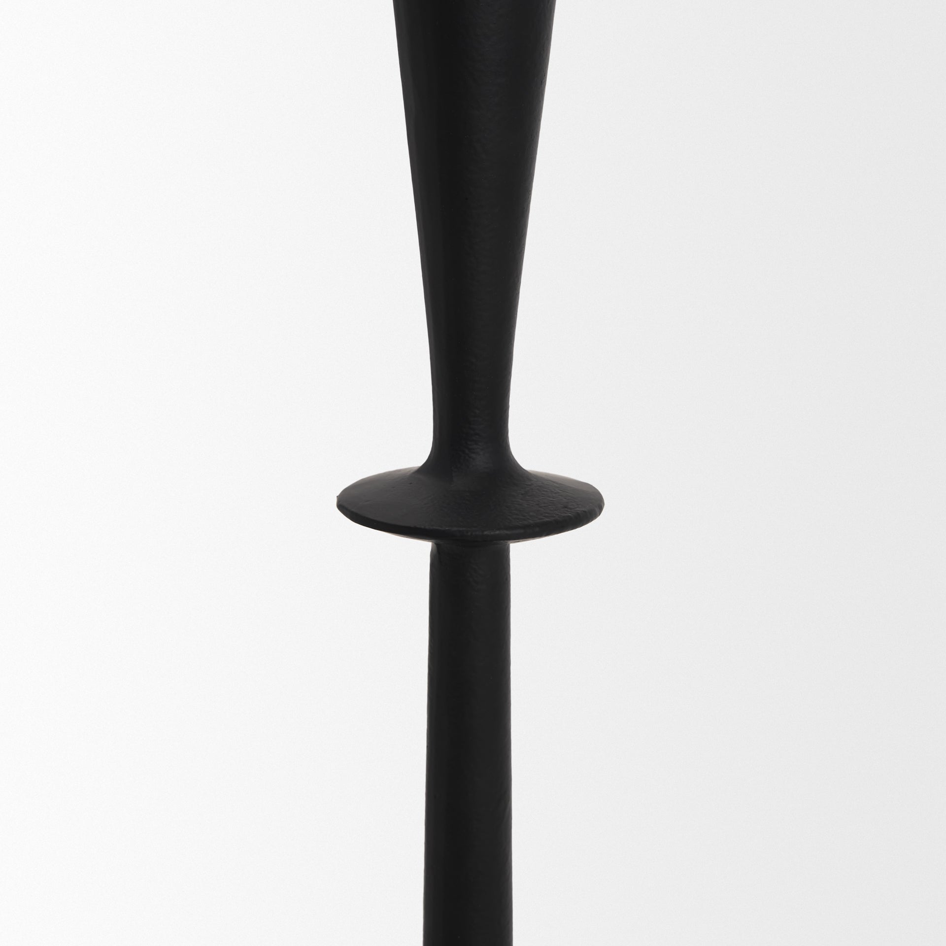 Emman Candle Holder