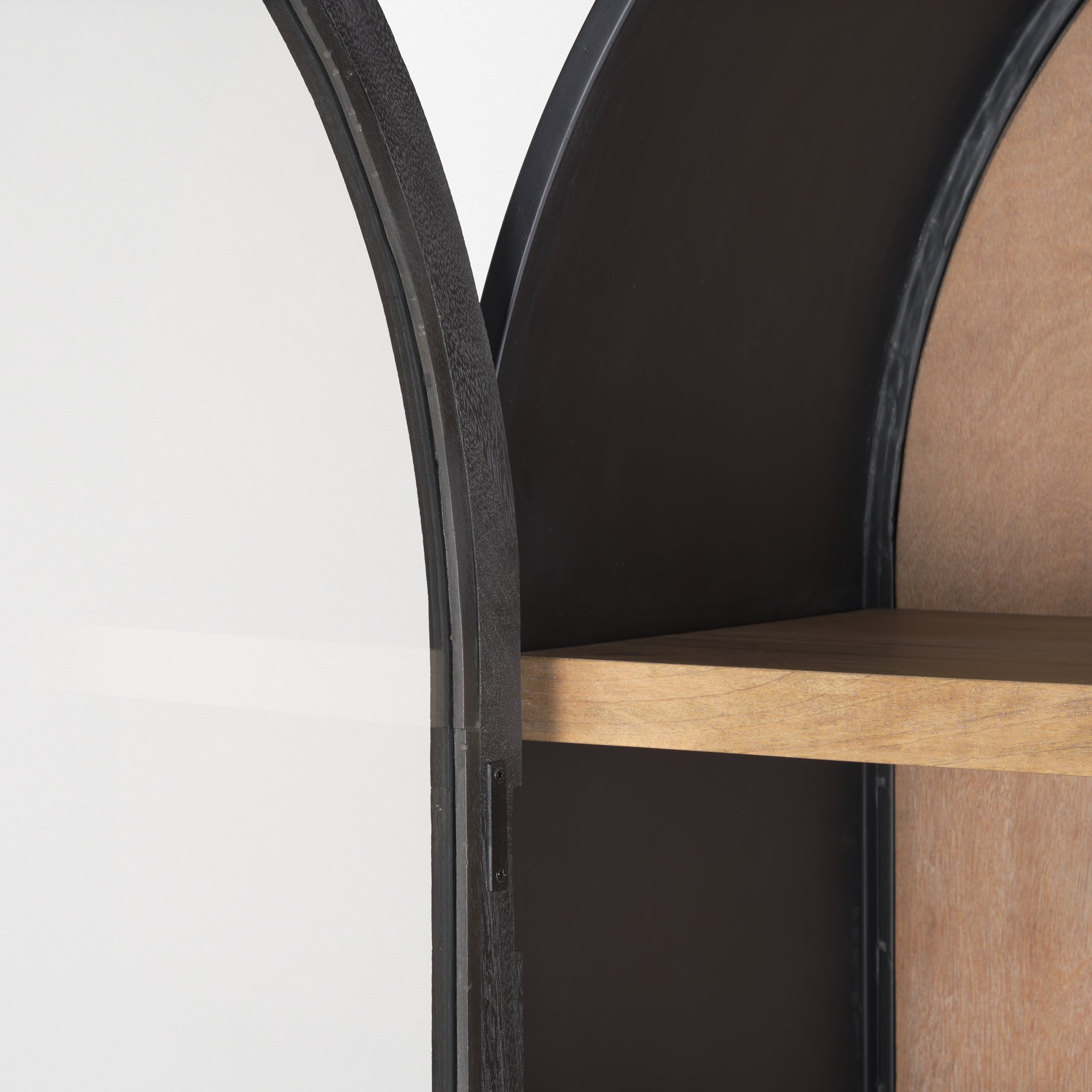 Santino Cabinet