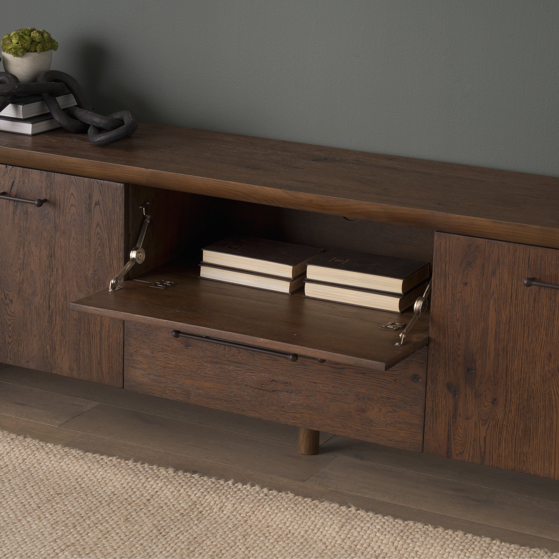 Baylor Media Console