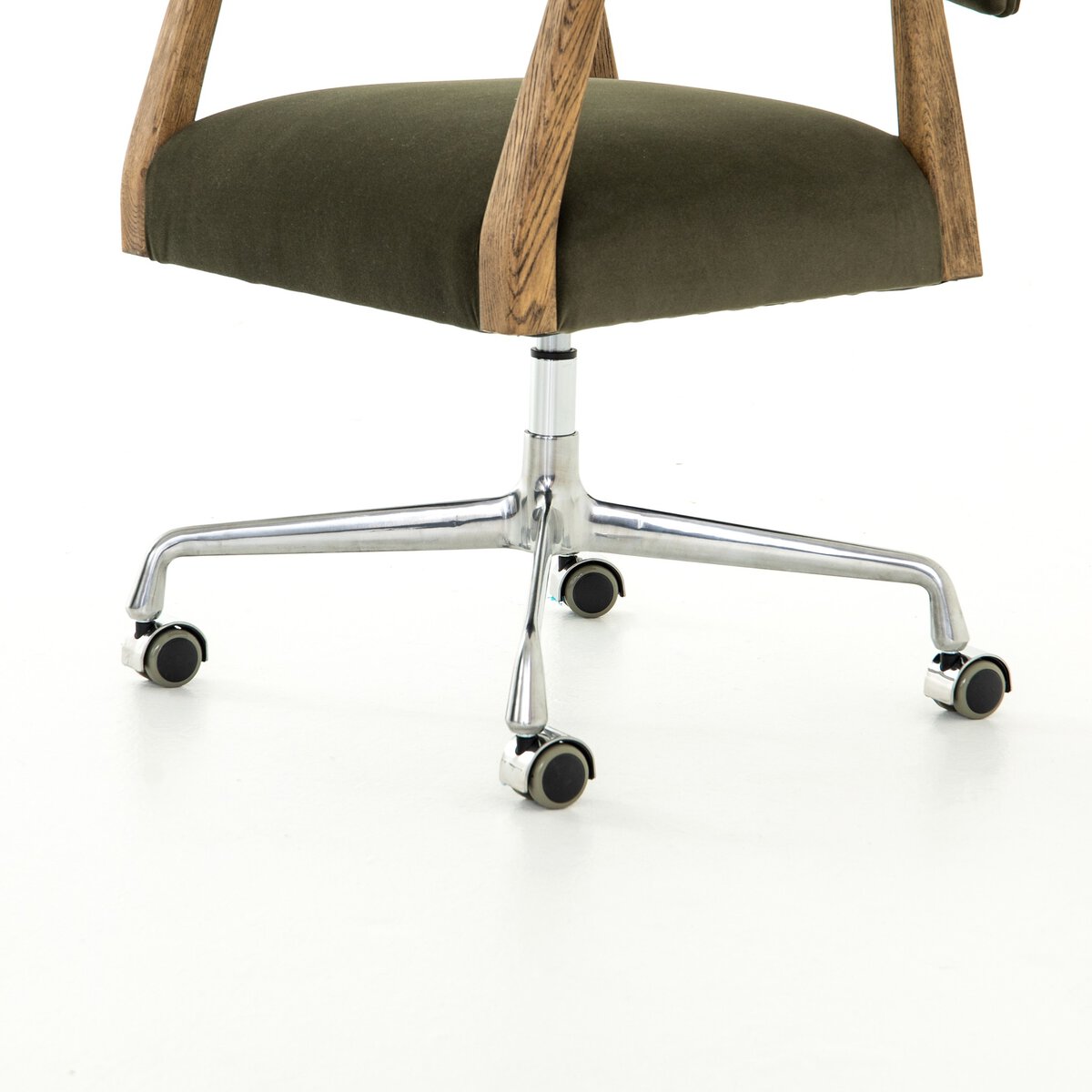 Scottie Desk Chair