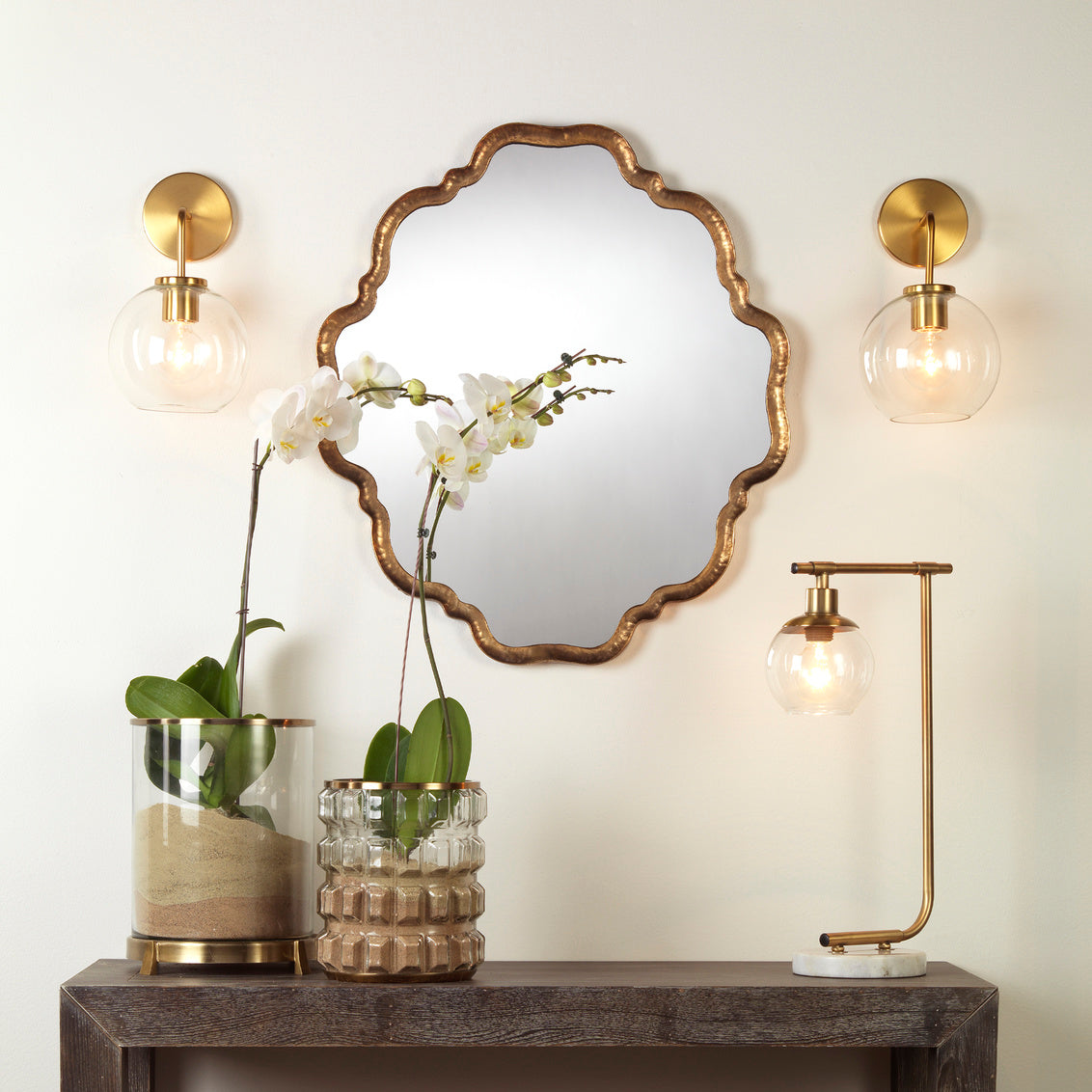Nora Mirror