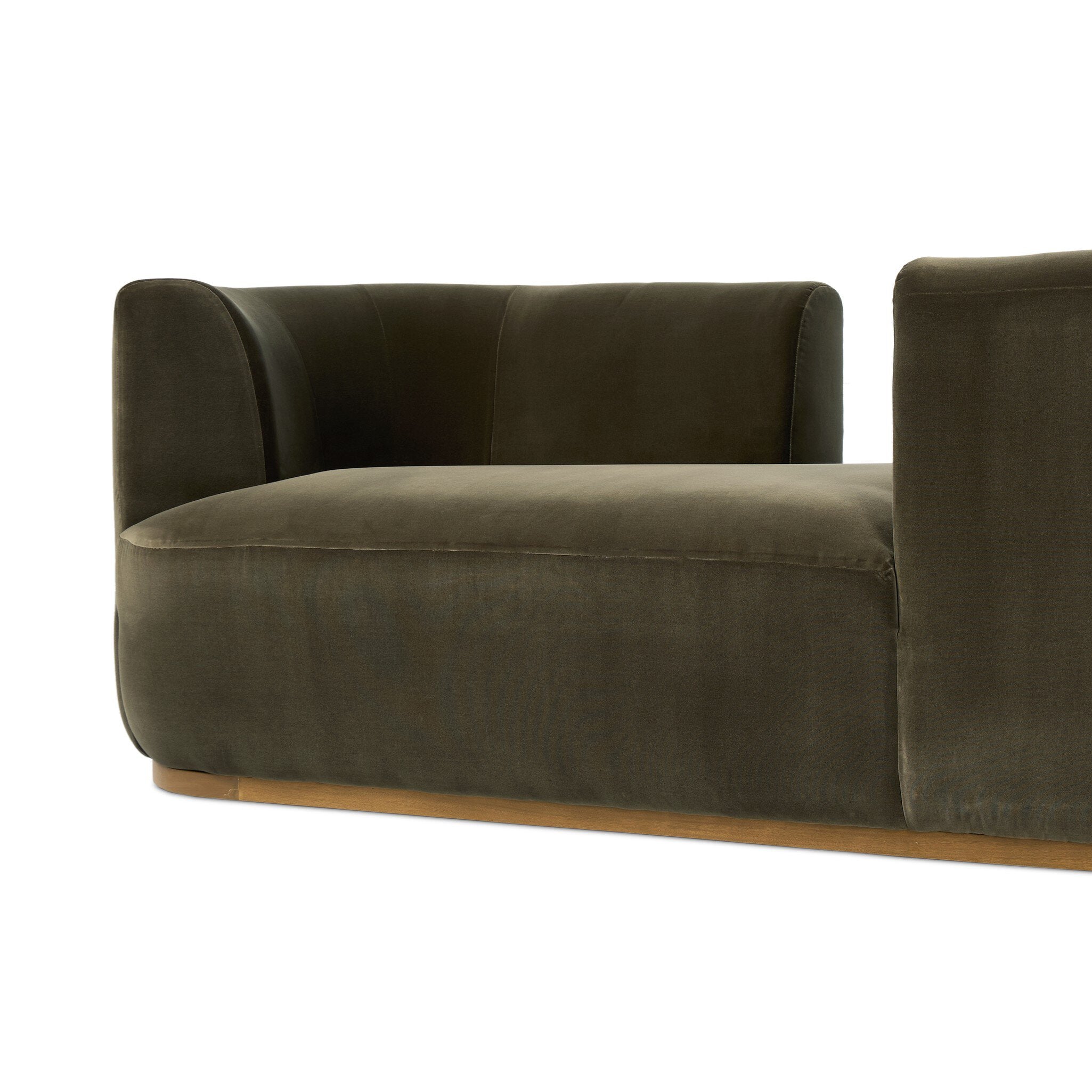 Dahlia Chaise-StyleMeGHD