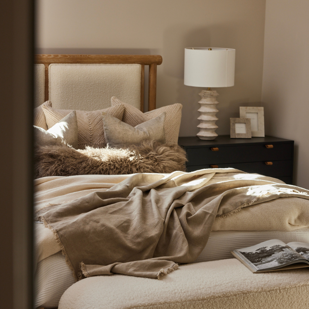 Nova Wood Table Lamp