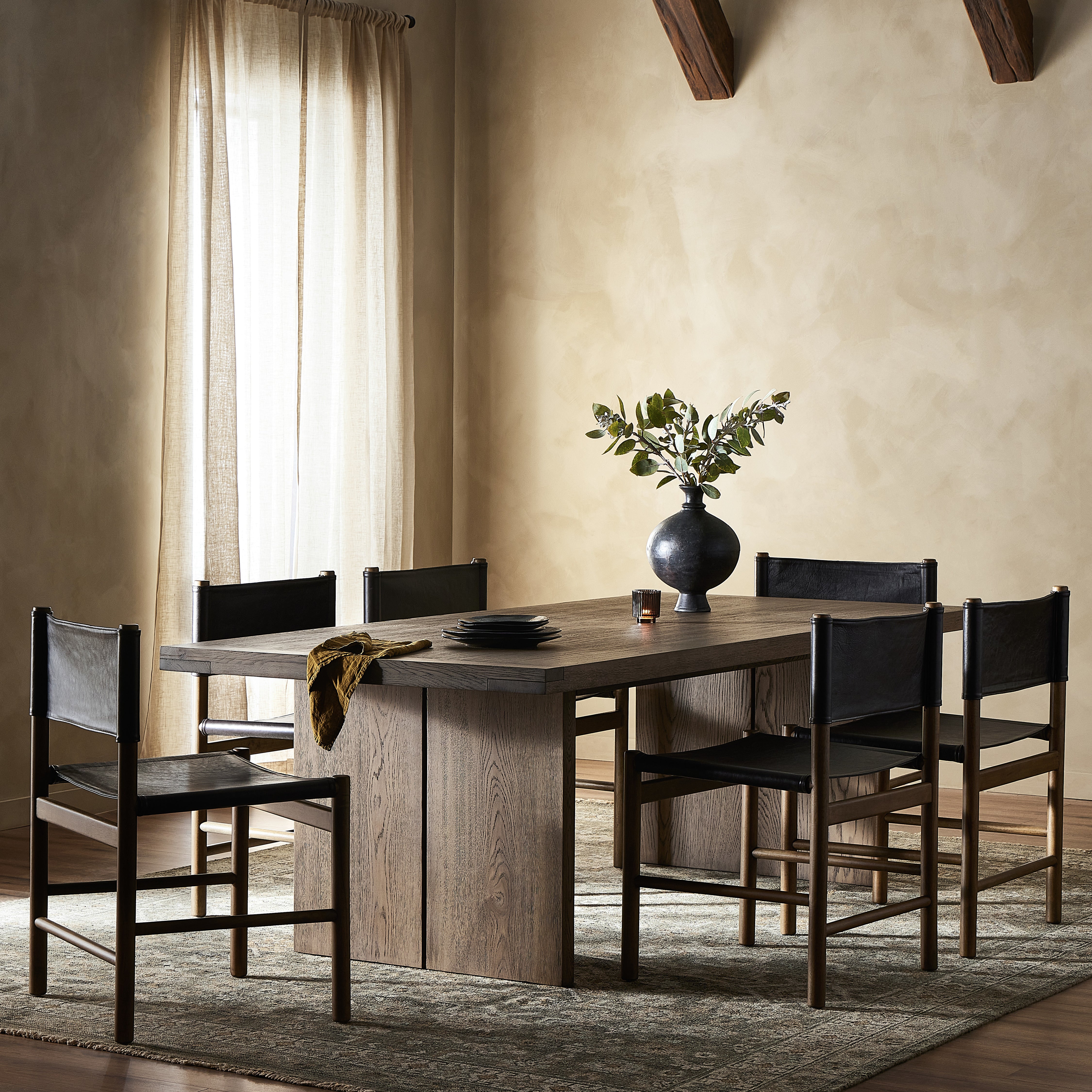 Barry Dining Table