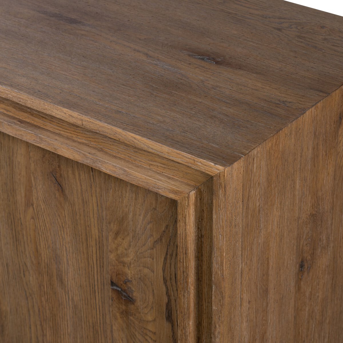 Calhoun Media Console