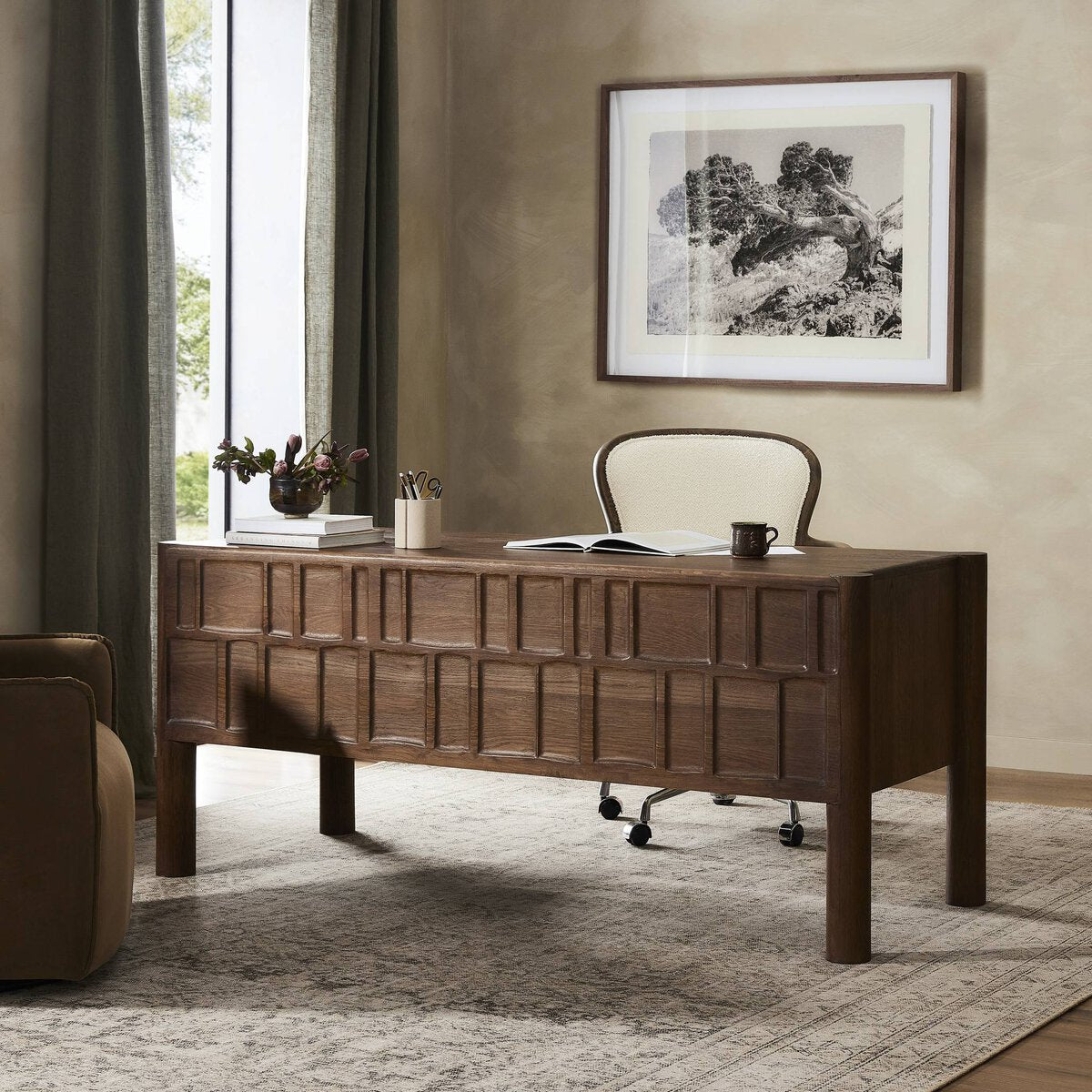 Maxim Desk