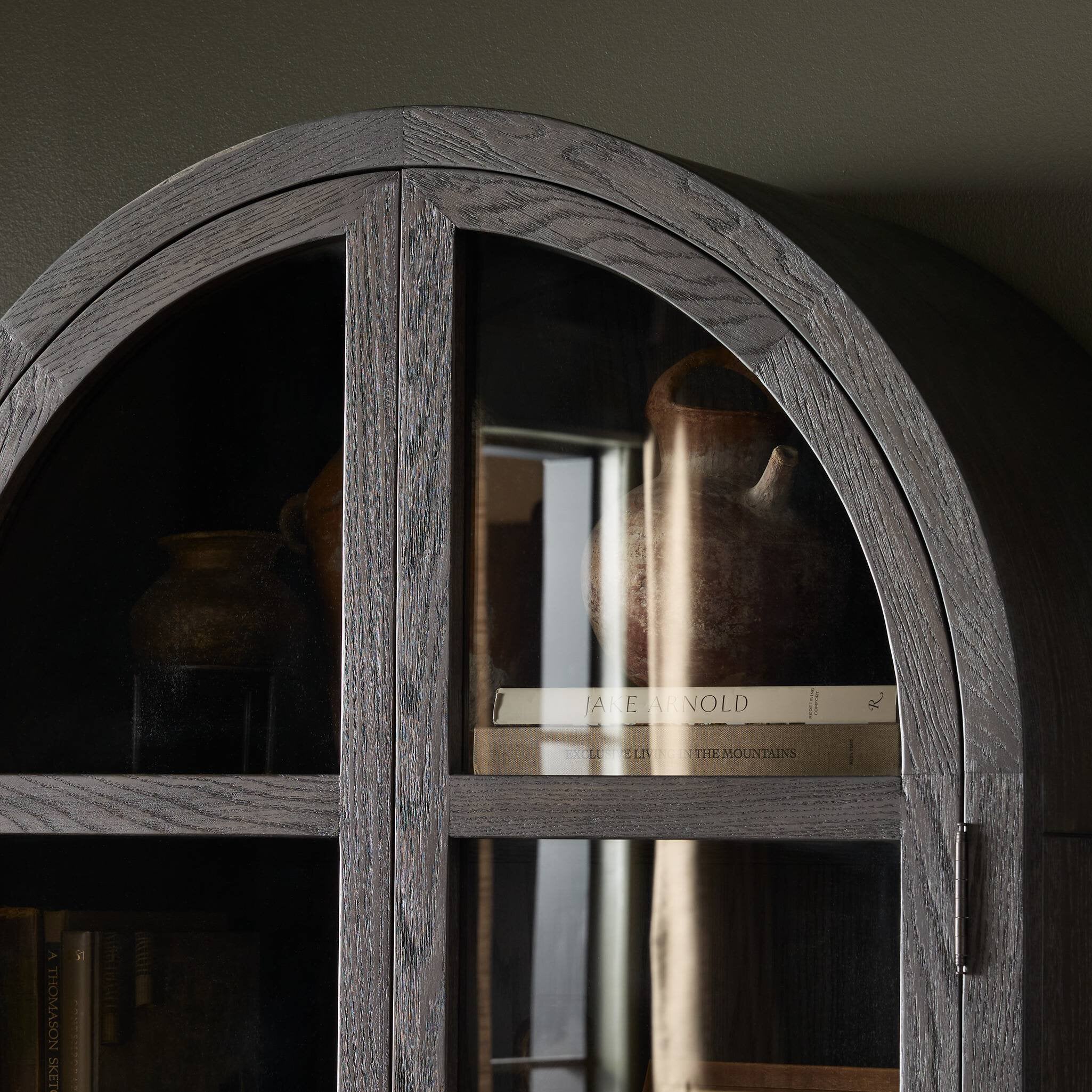 Hiro Cabinet