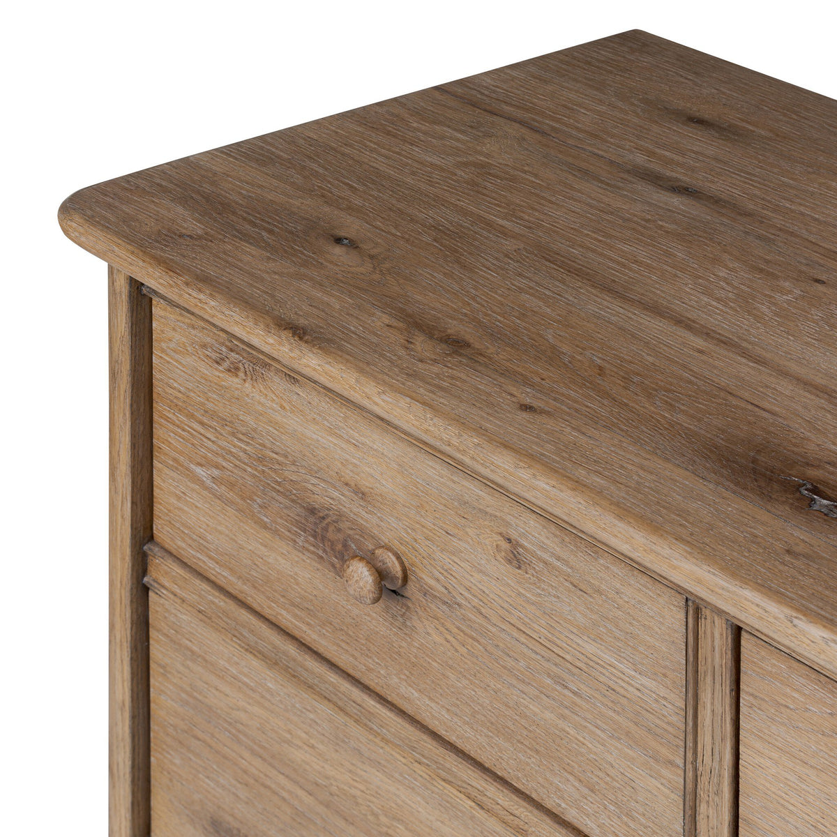 Pilar Chest