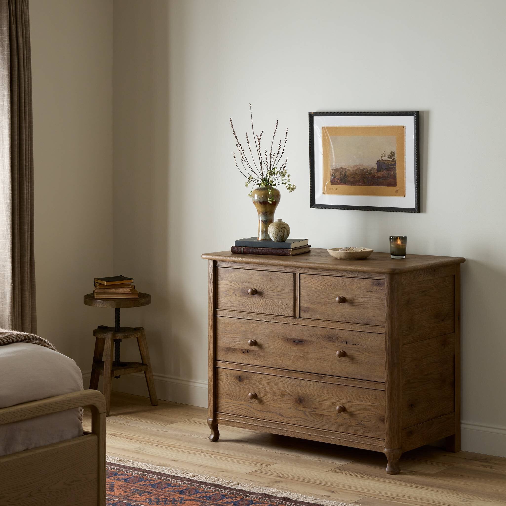 Pilar Chest