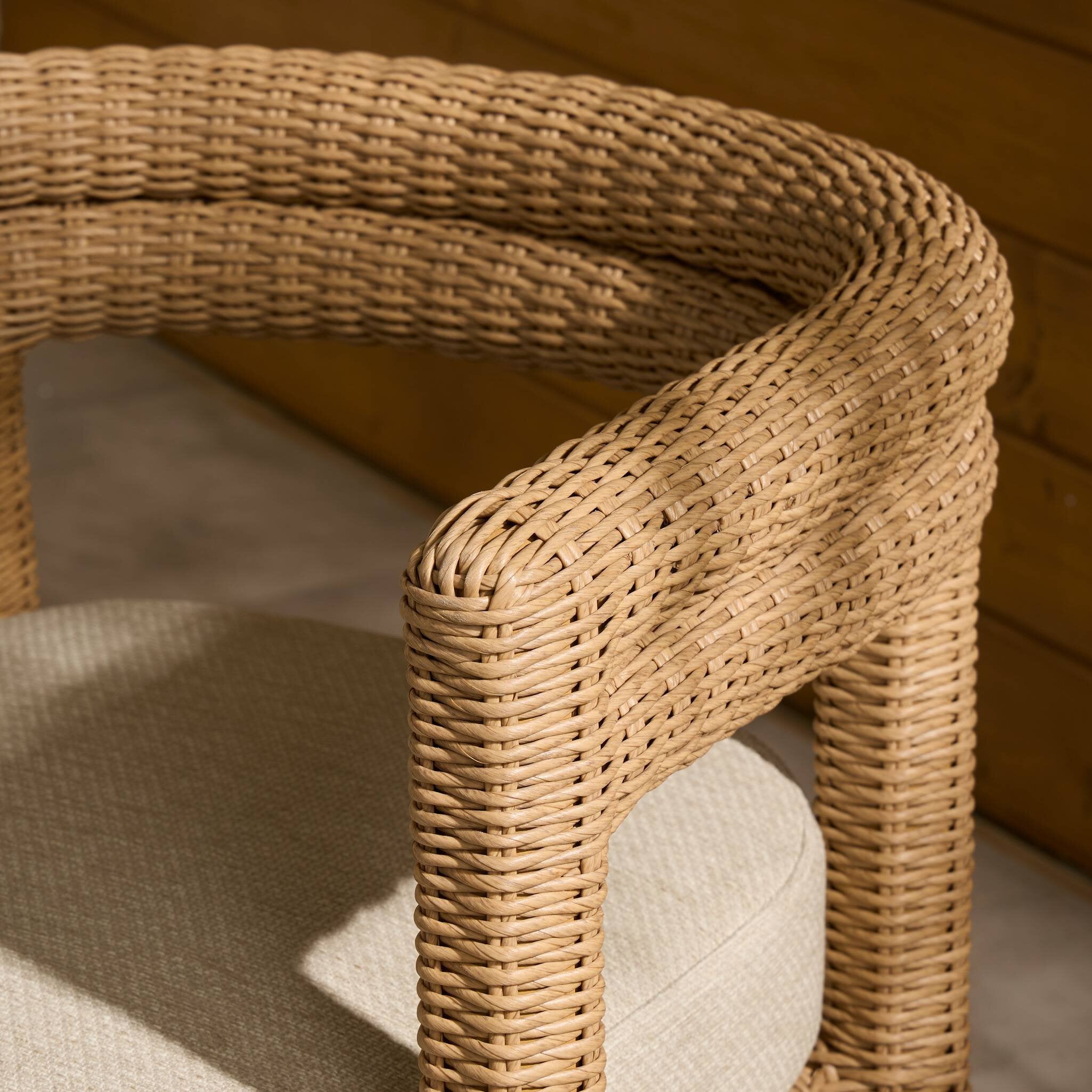 Trace Outdoor Dining Chair