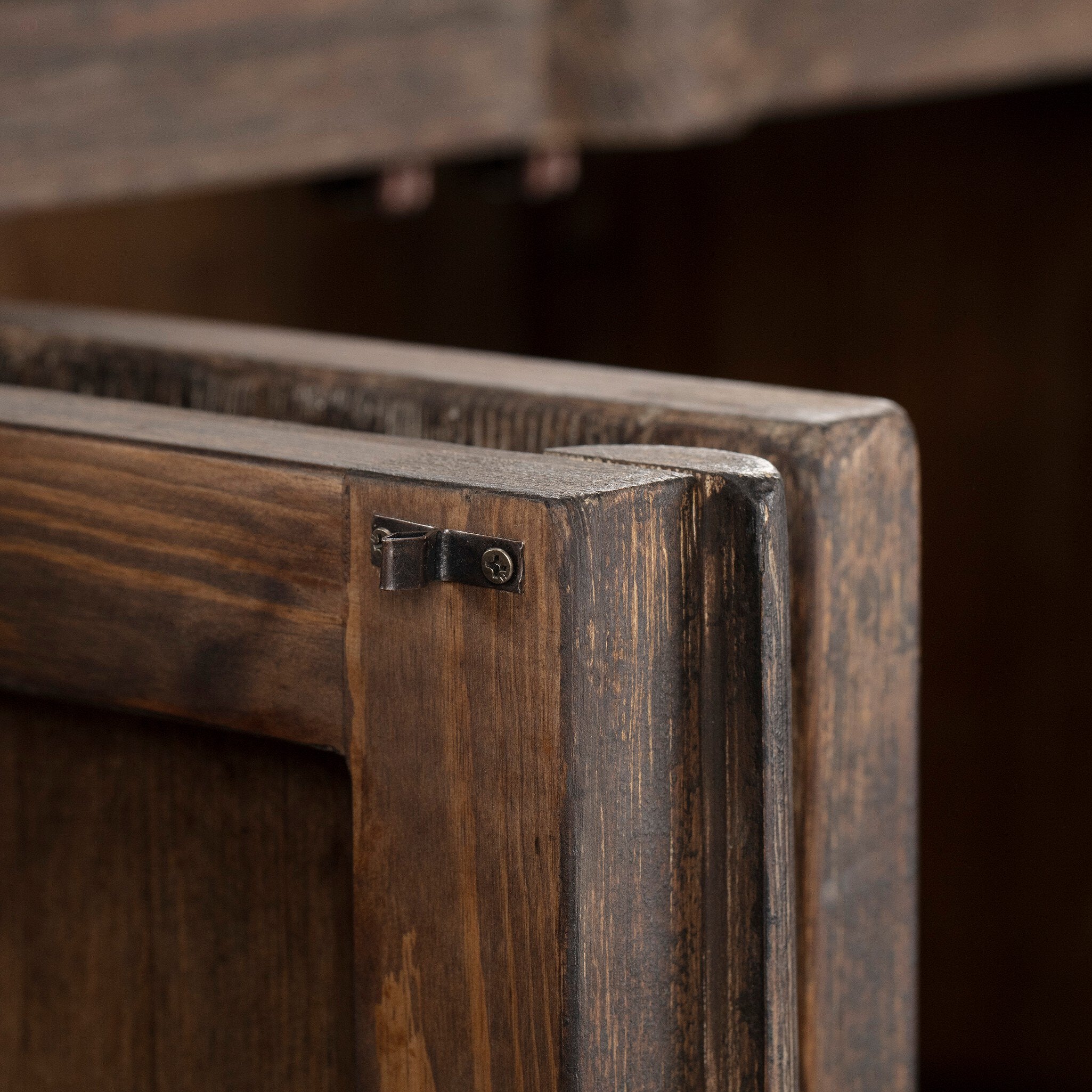 Karmen Cabinet