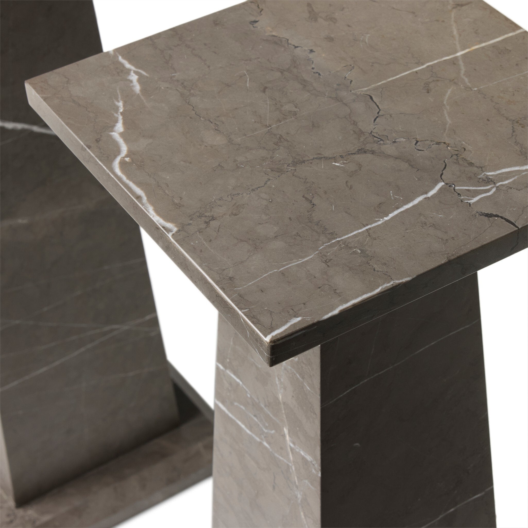 Edric Pedestal Set