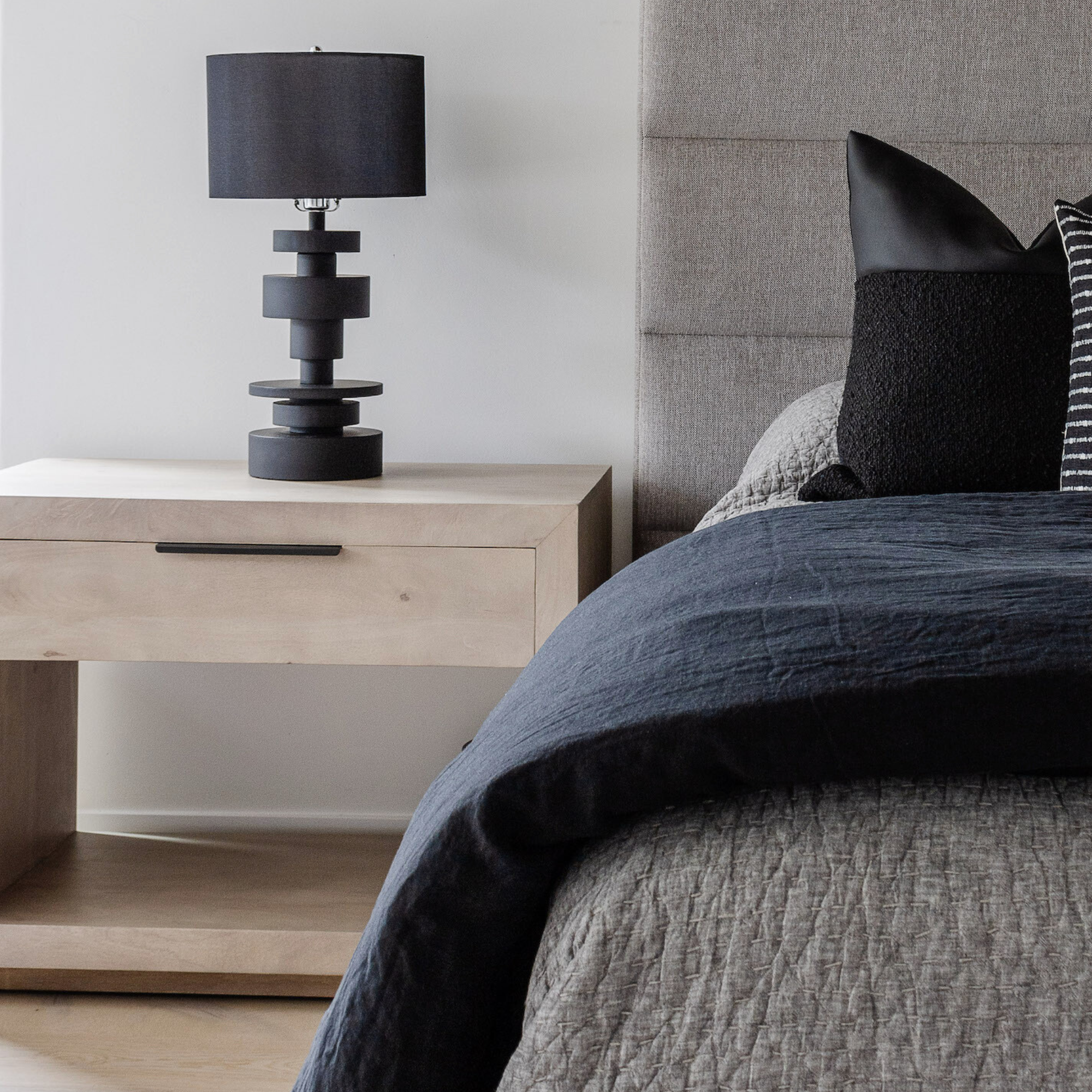 Vaughn Nightstand