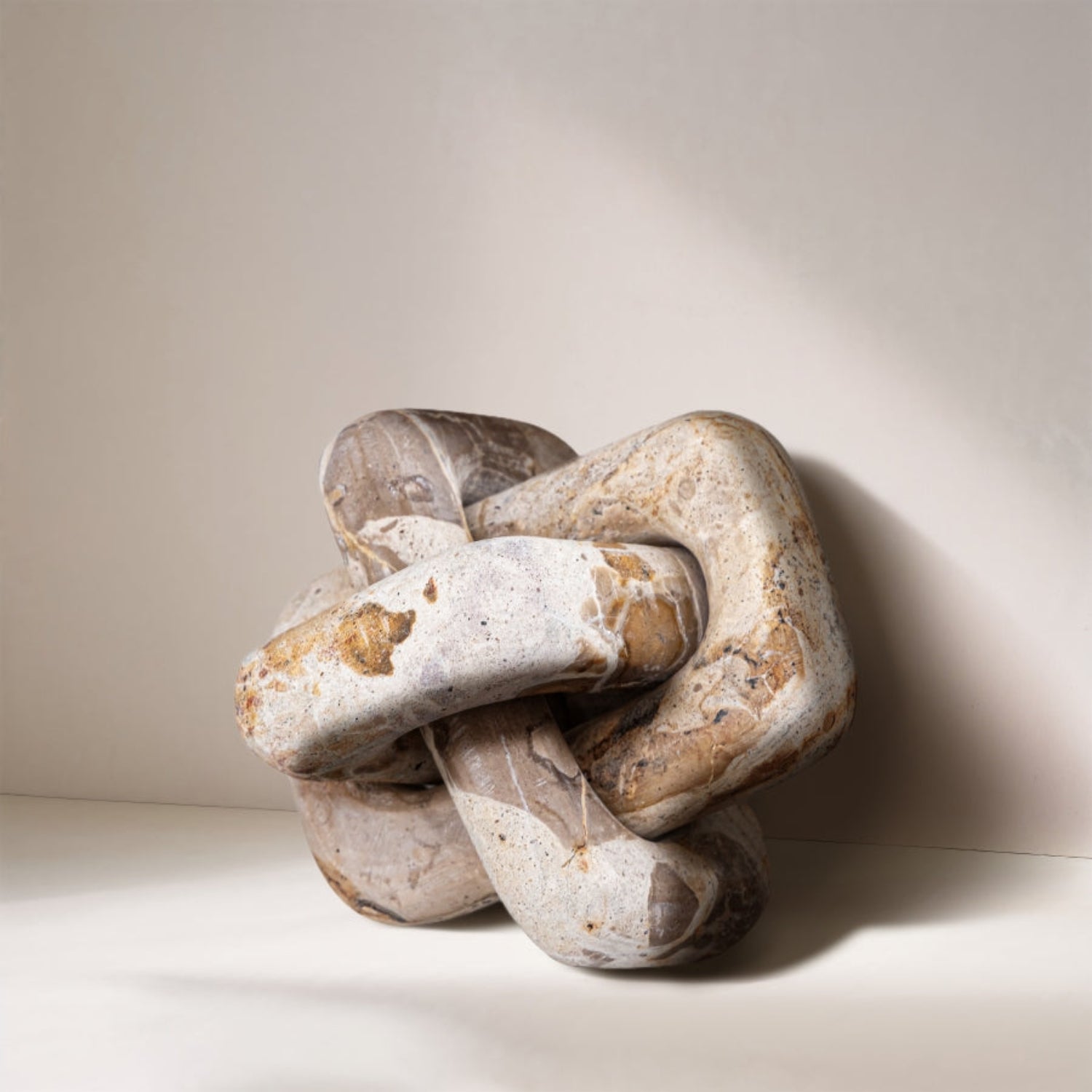 Kael Marble Knot