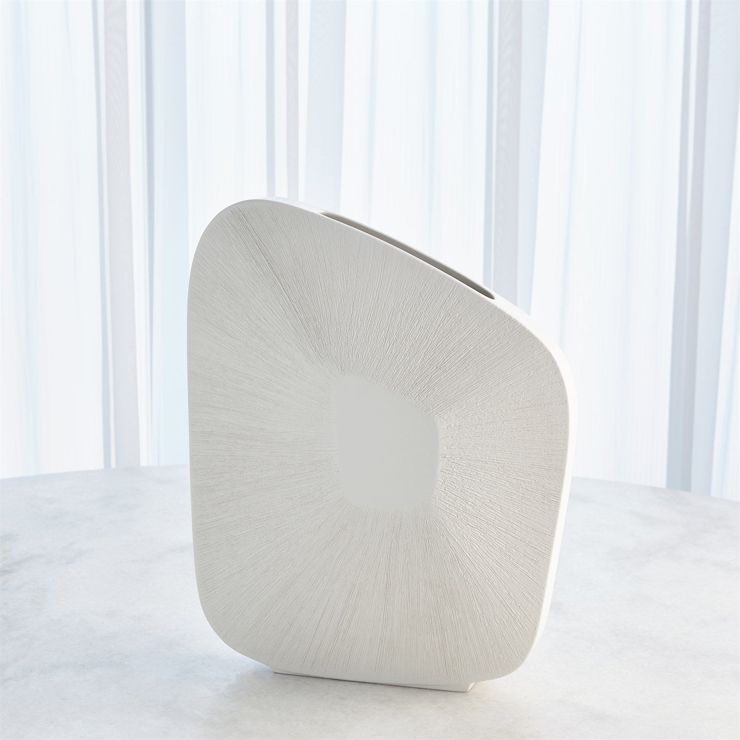 Bonvi Vase