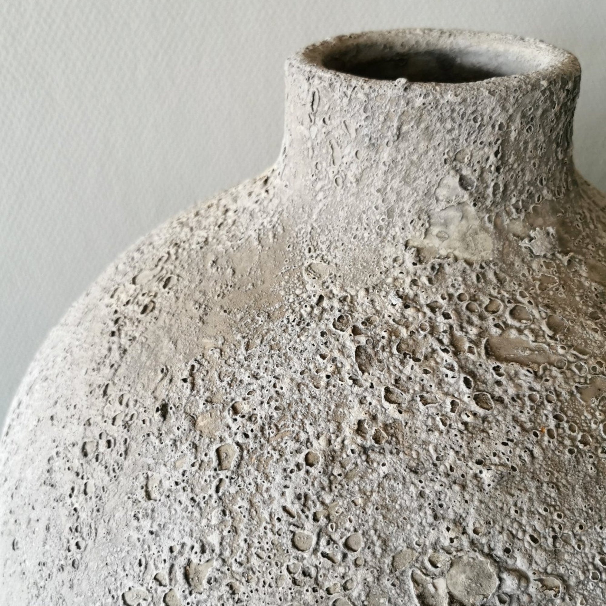Luna Vase