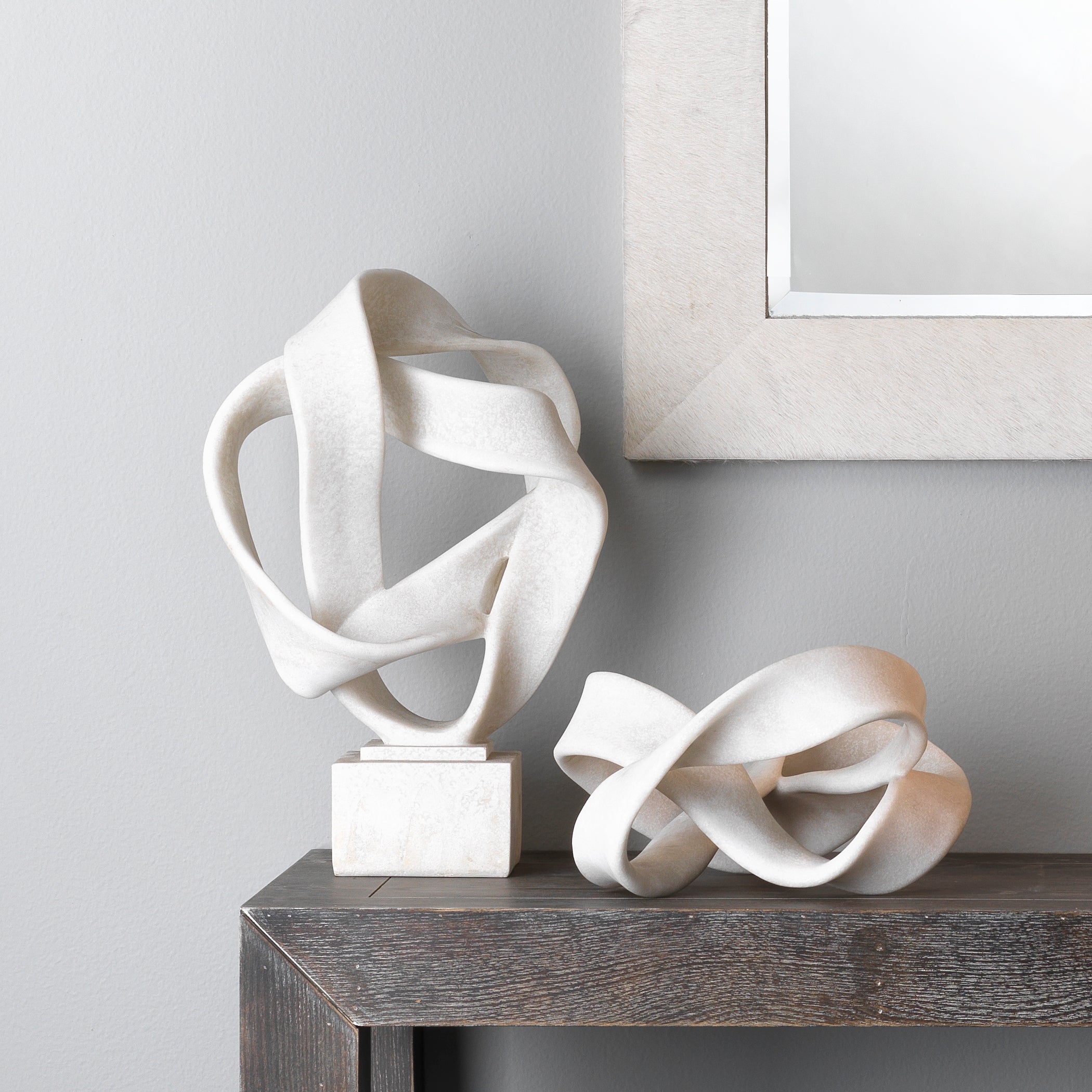 Intertwined Object on Stand