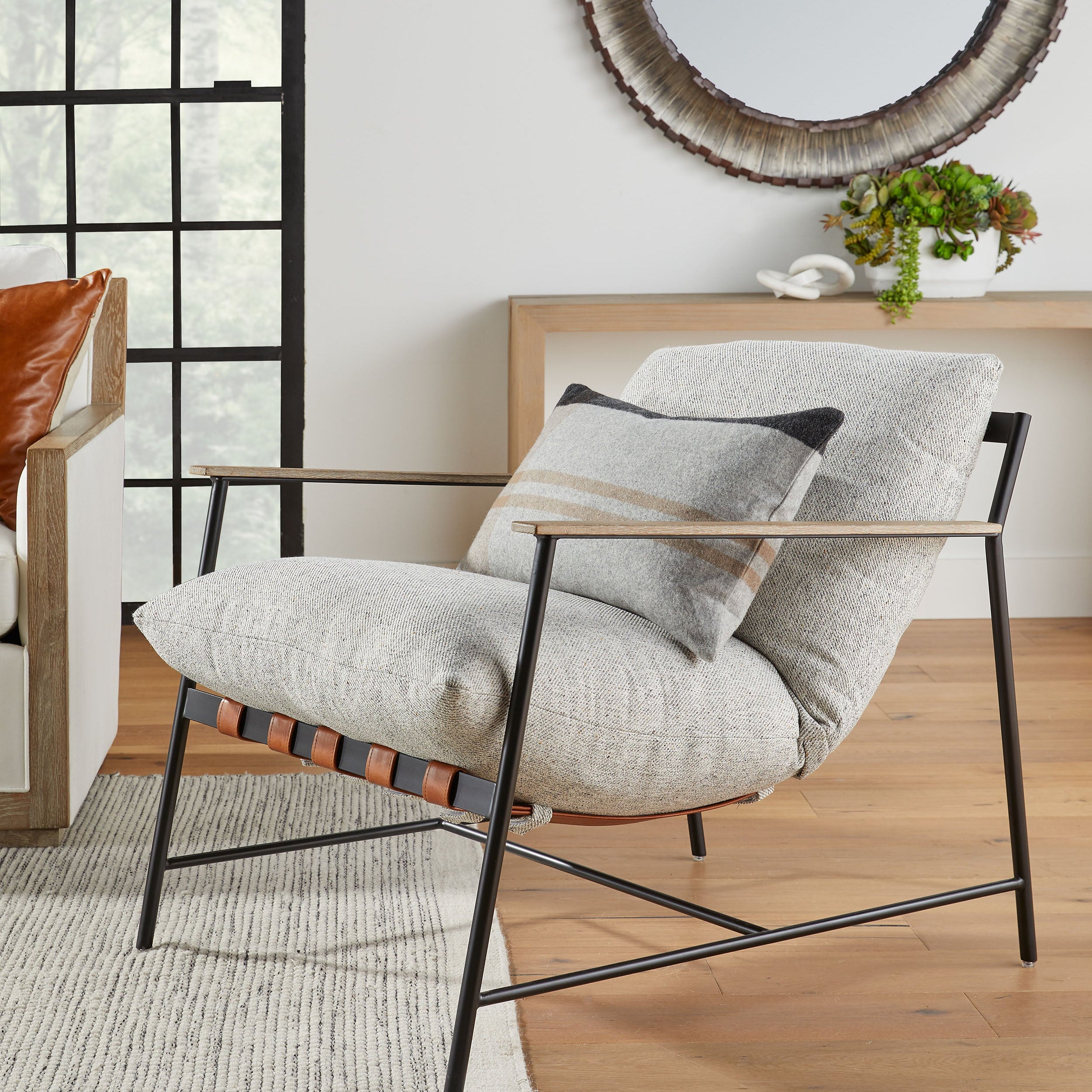 Brando Club Chair