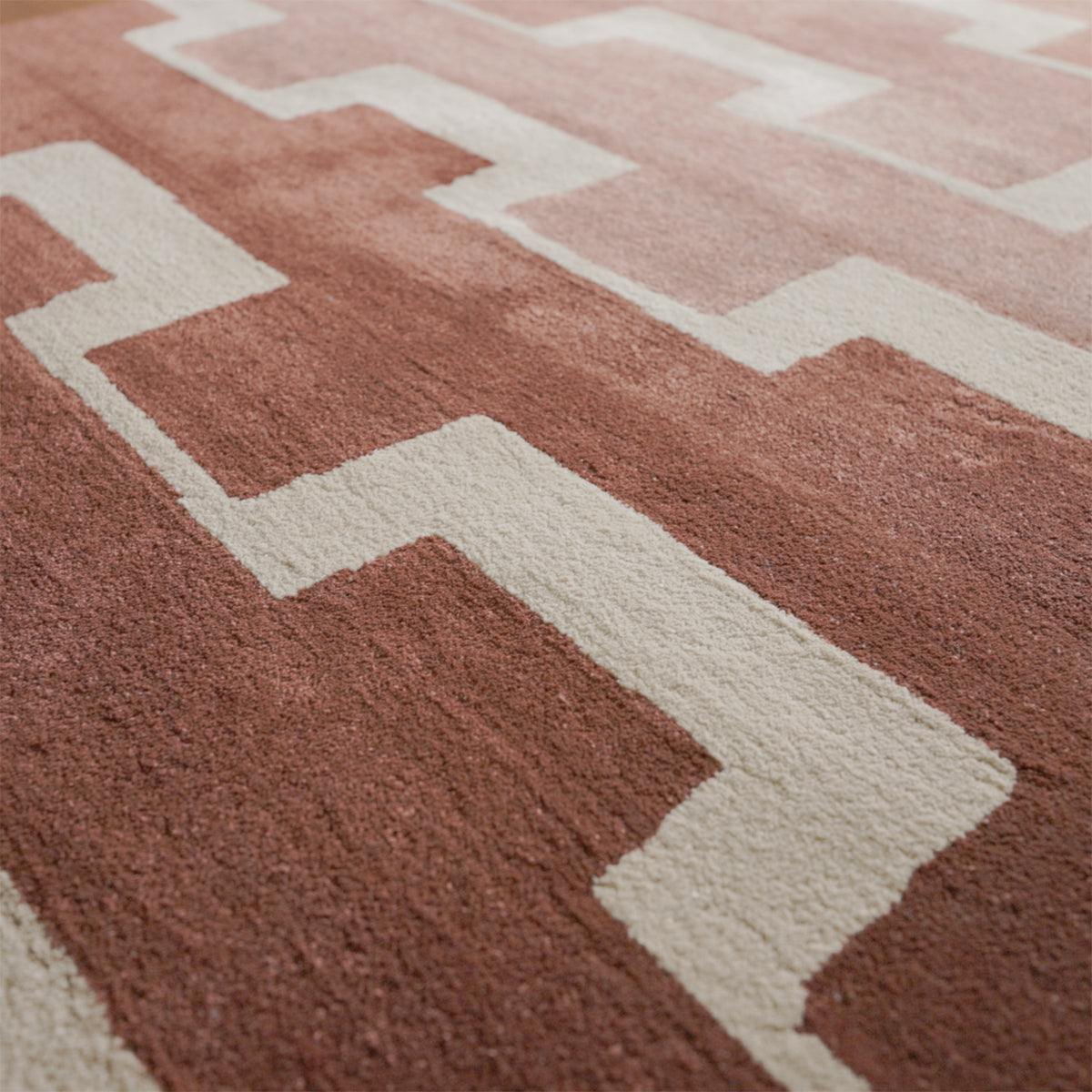 Vinkara Hand-Tufted Rug