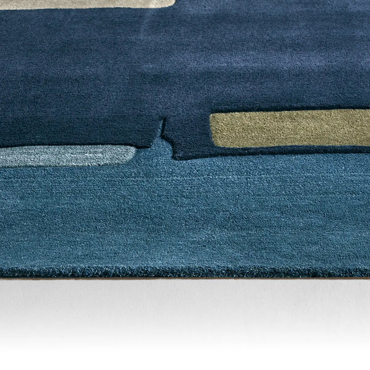 Lyradon Hand-Tufted Rug