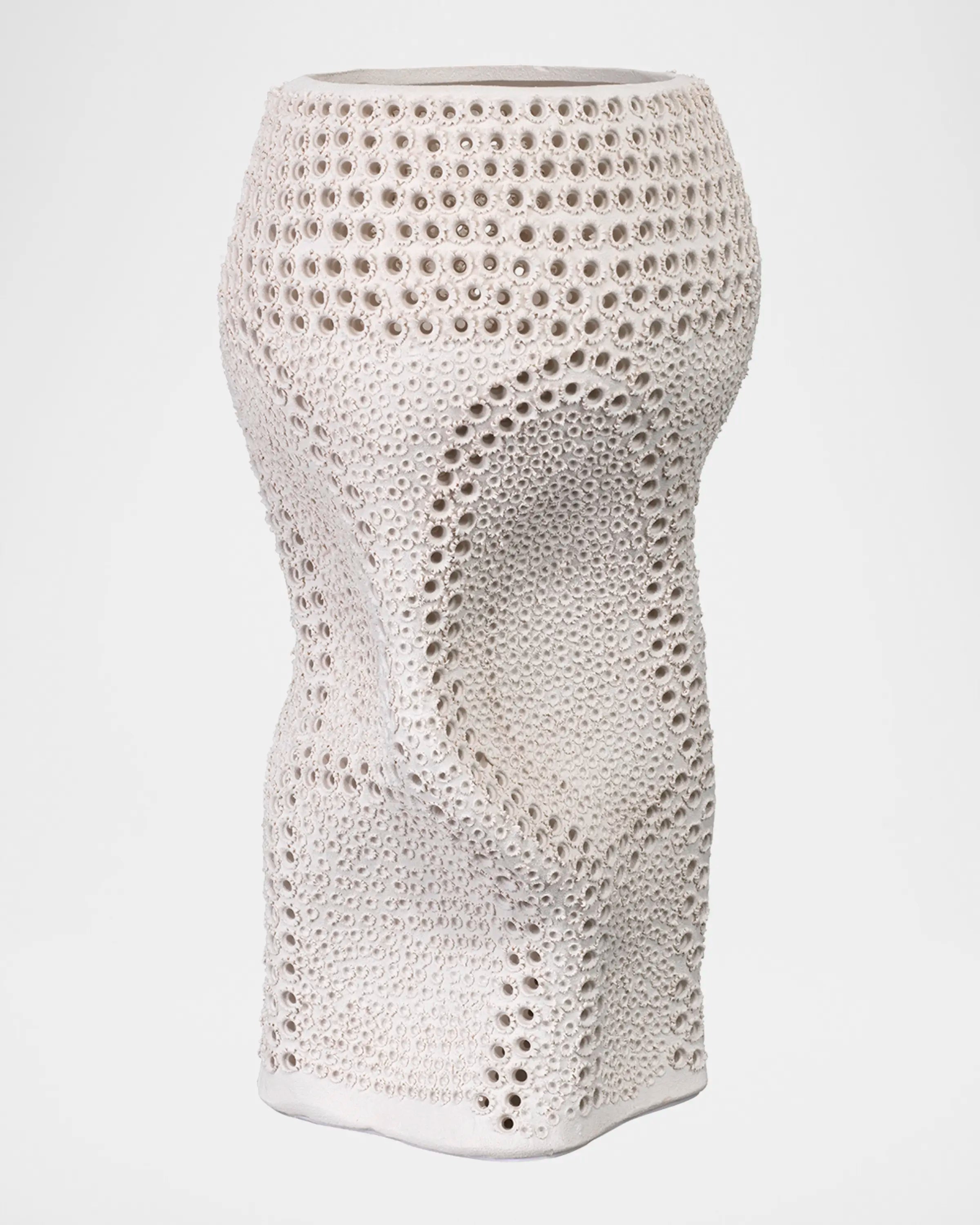Elana Vase