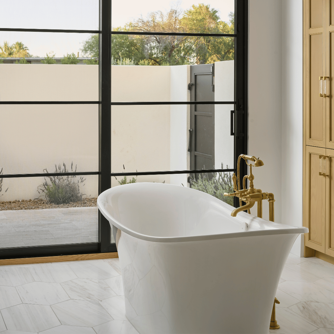 Gold Bathroom.png__PID:a1643165-90f1-4125-862b-ff1a1ca83b5d