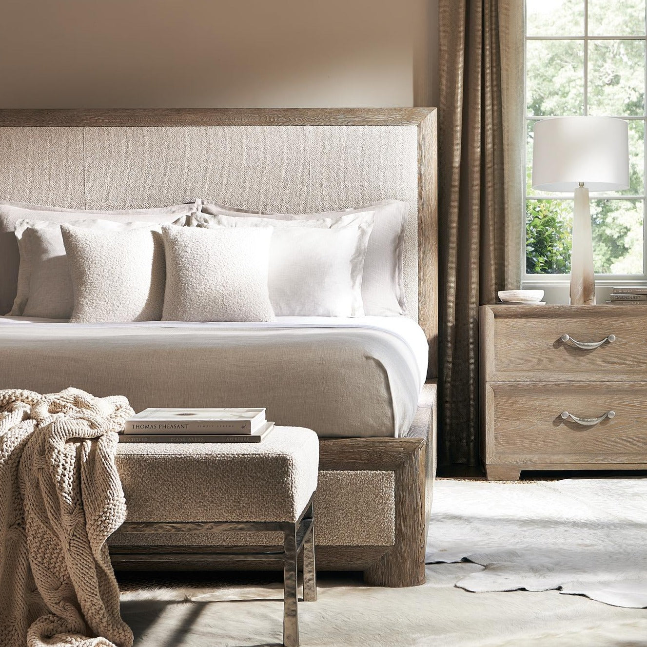 Divina Panel Bed