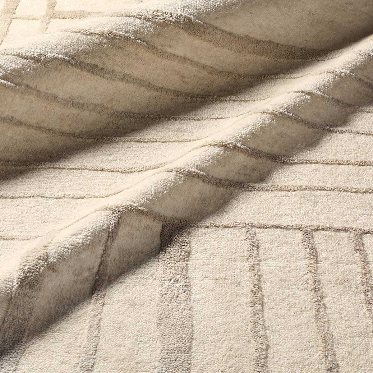Omara Hand-Knotted Rug