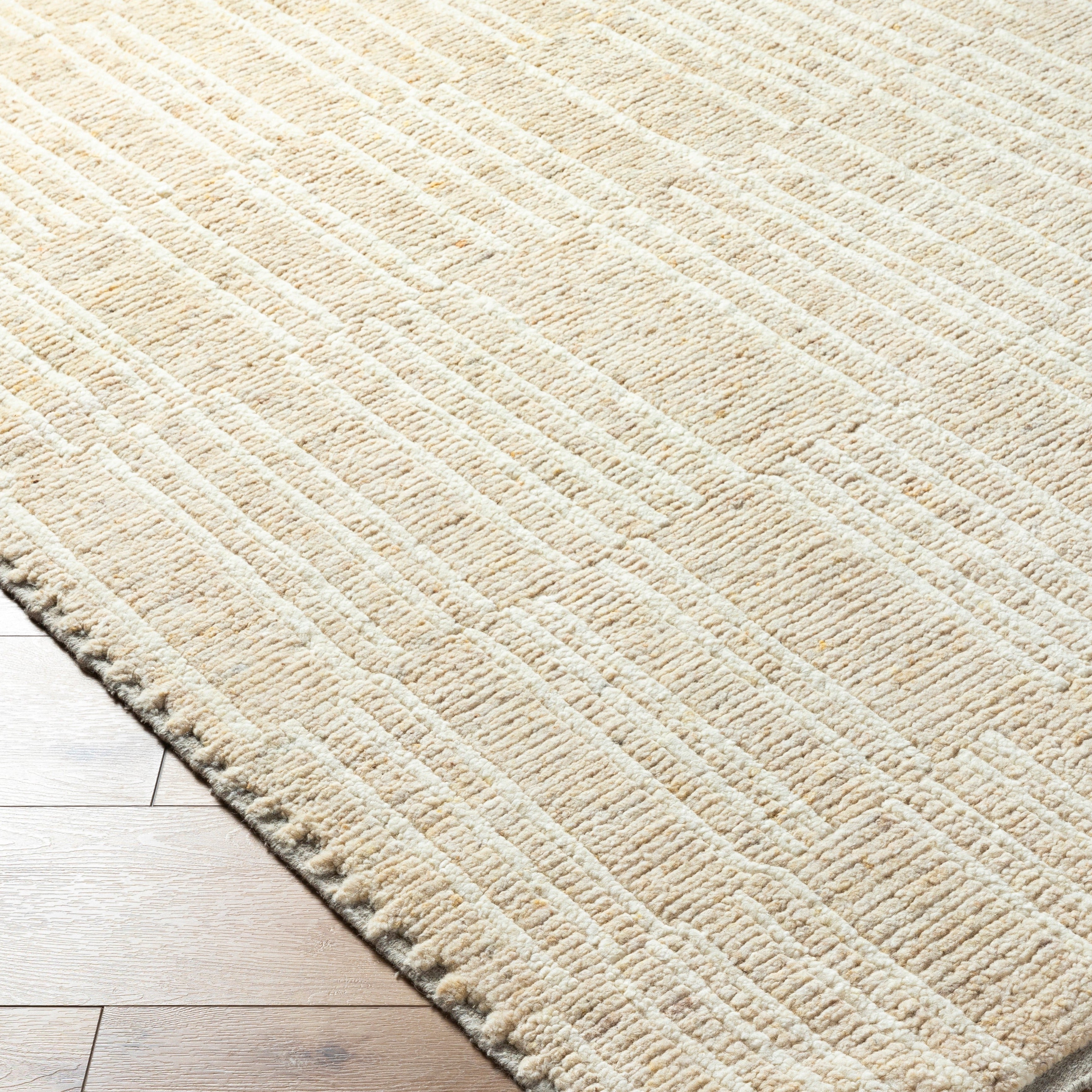 Lindsay Hand-Knotted Rug