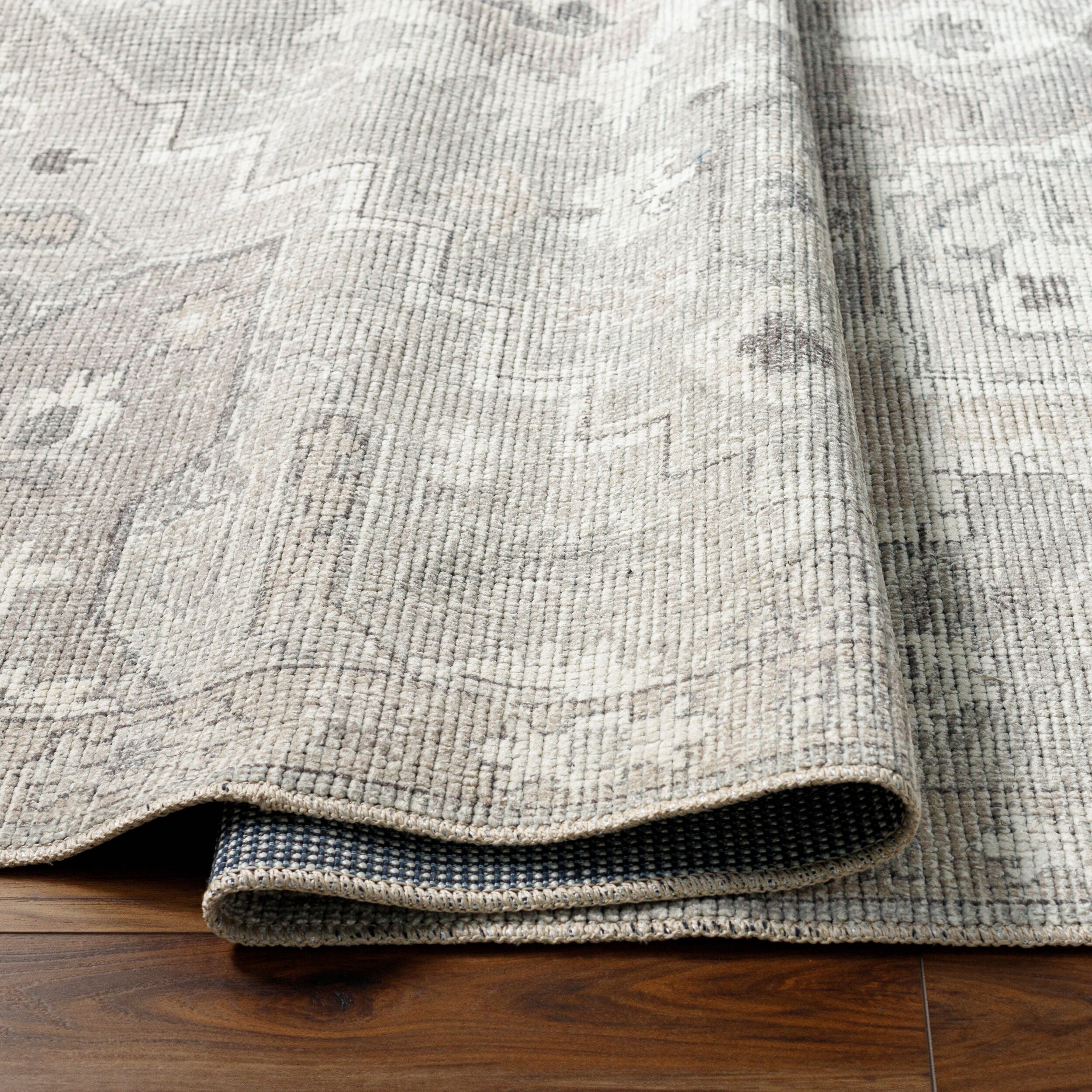 Elle Rug