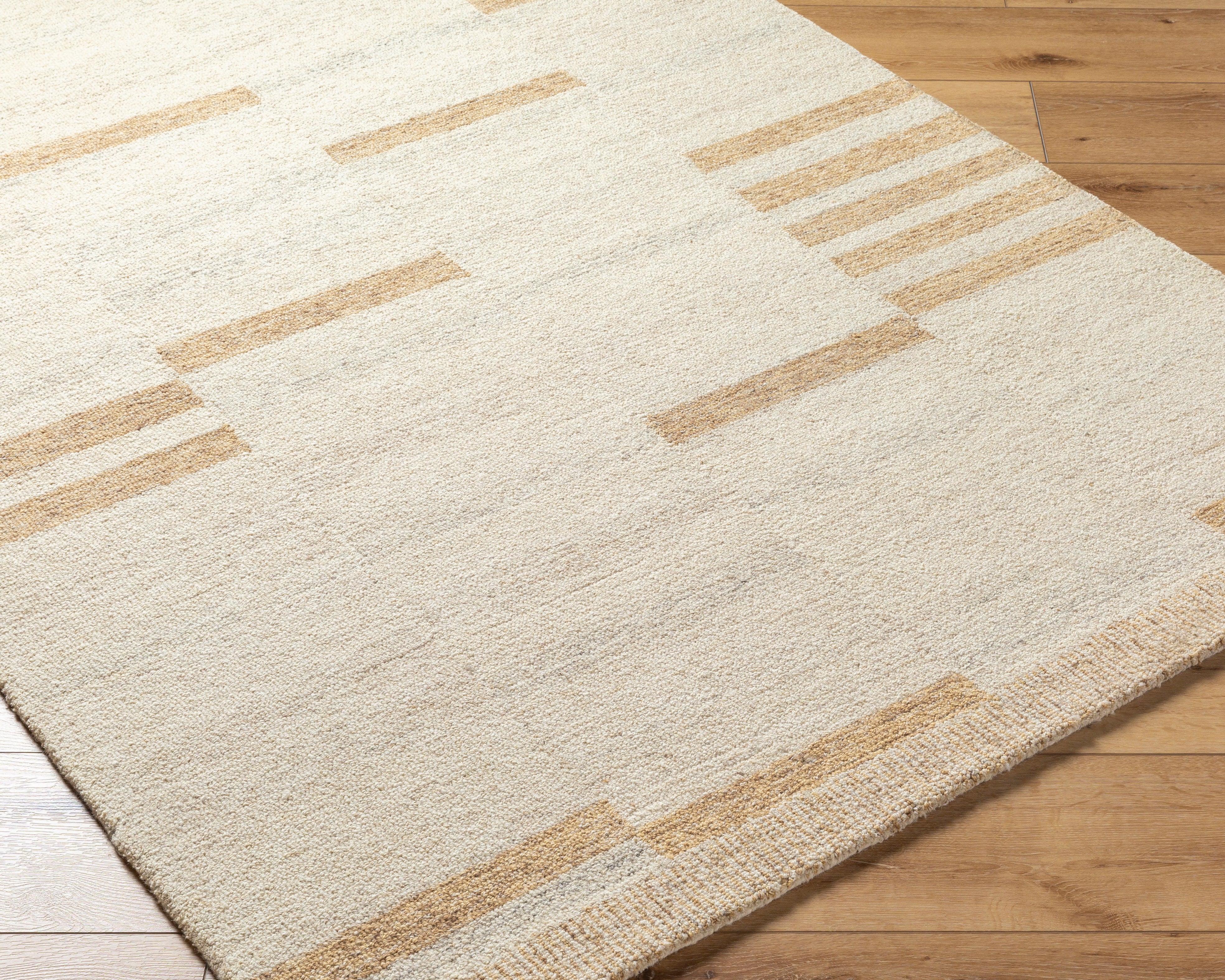 Maxene Rug