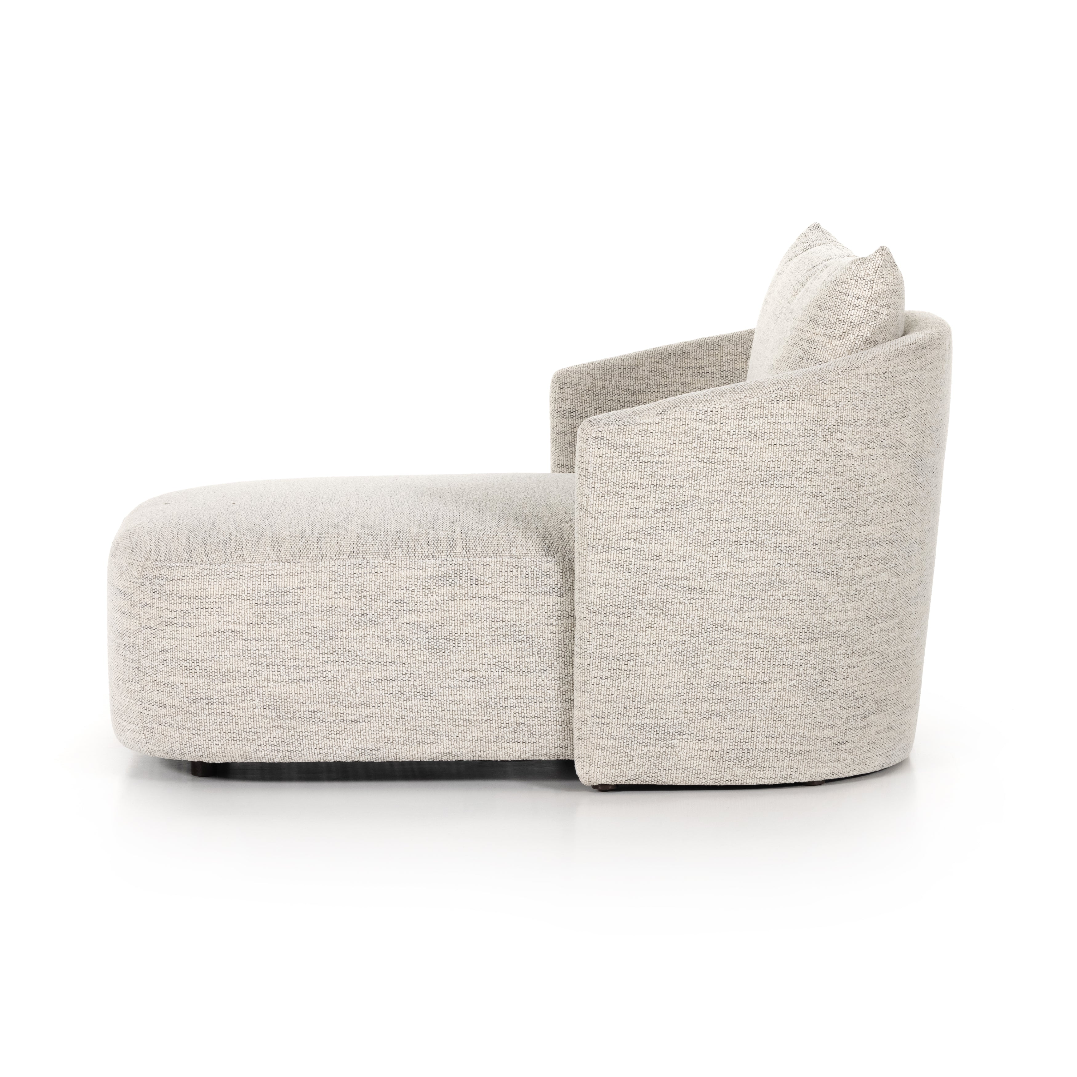 Farrah Chaise