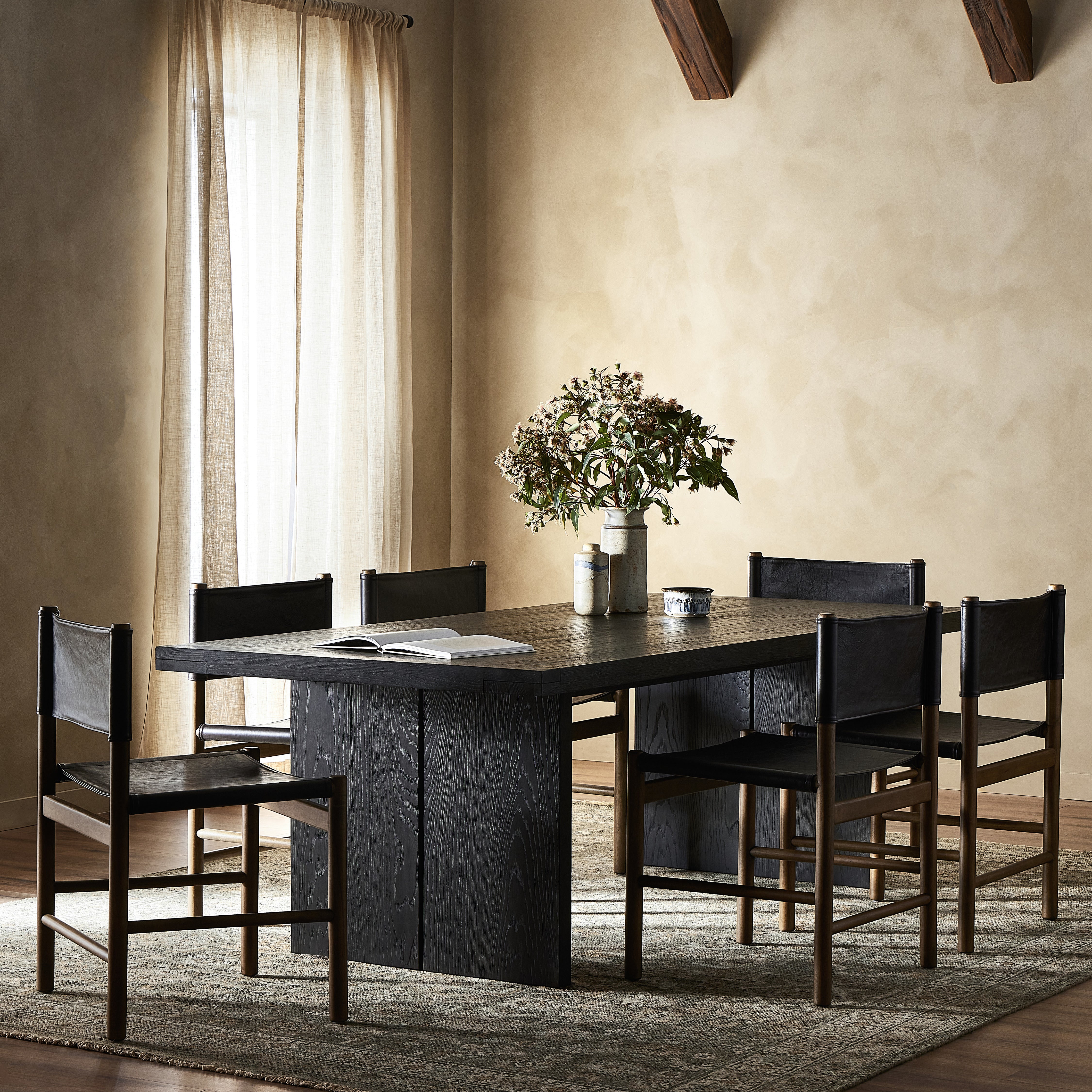 Barry Dining Table