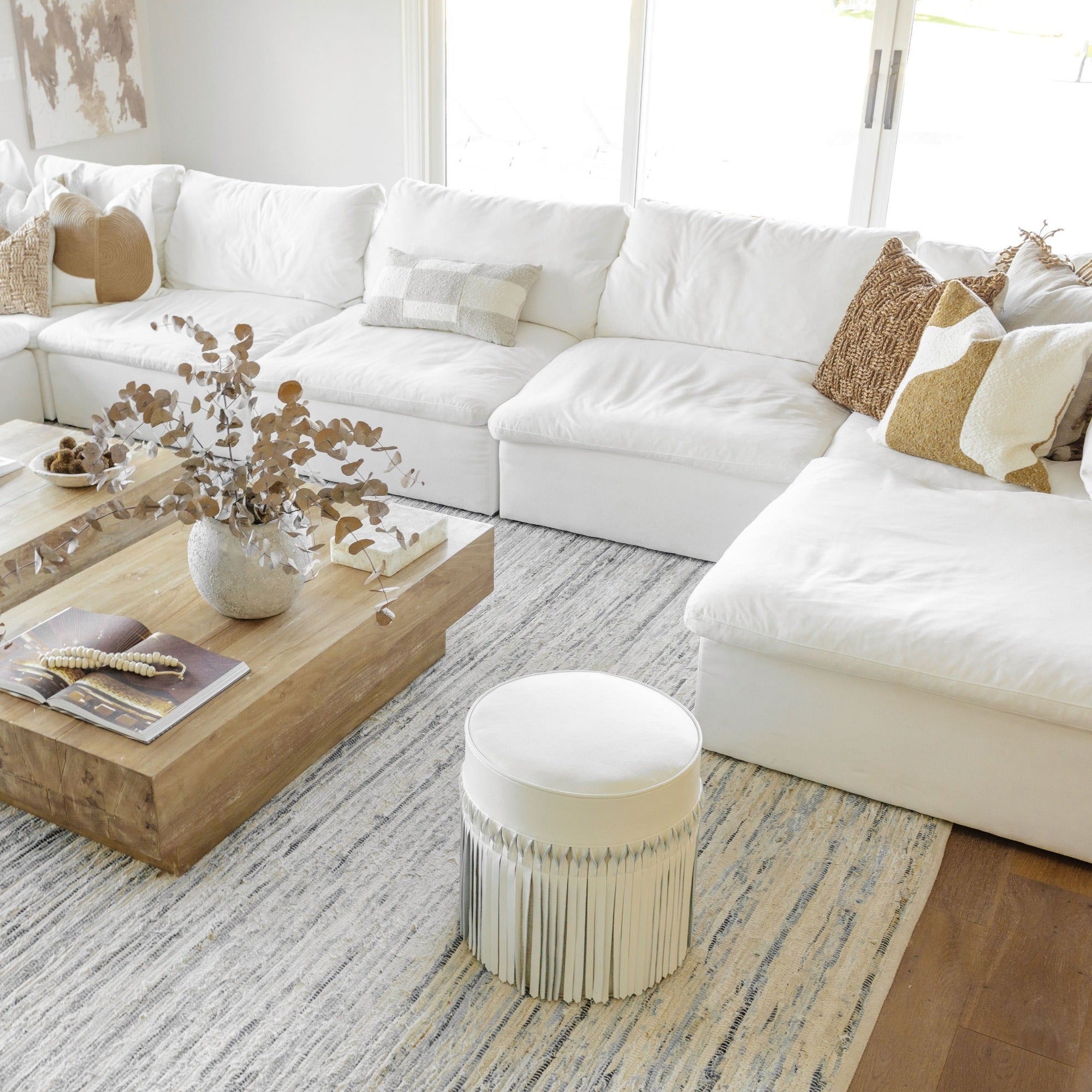 Aline Ottoman