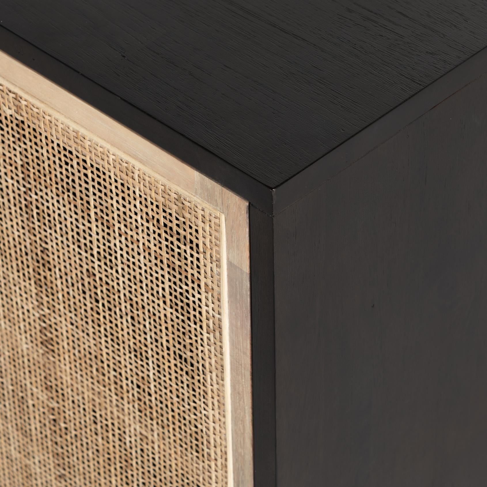 Clarita Sideboard