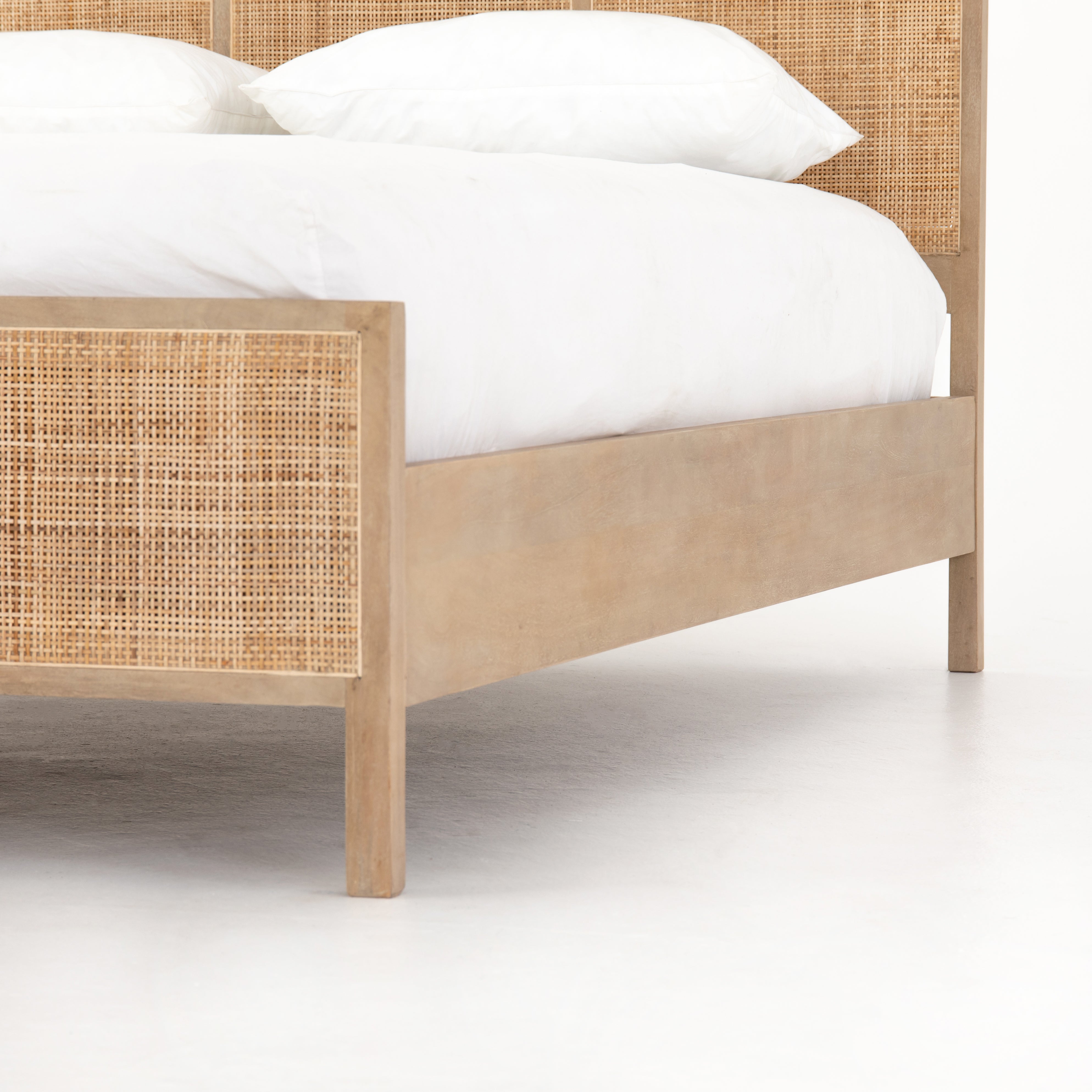 Sydney Bed