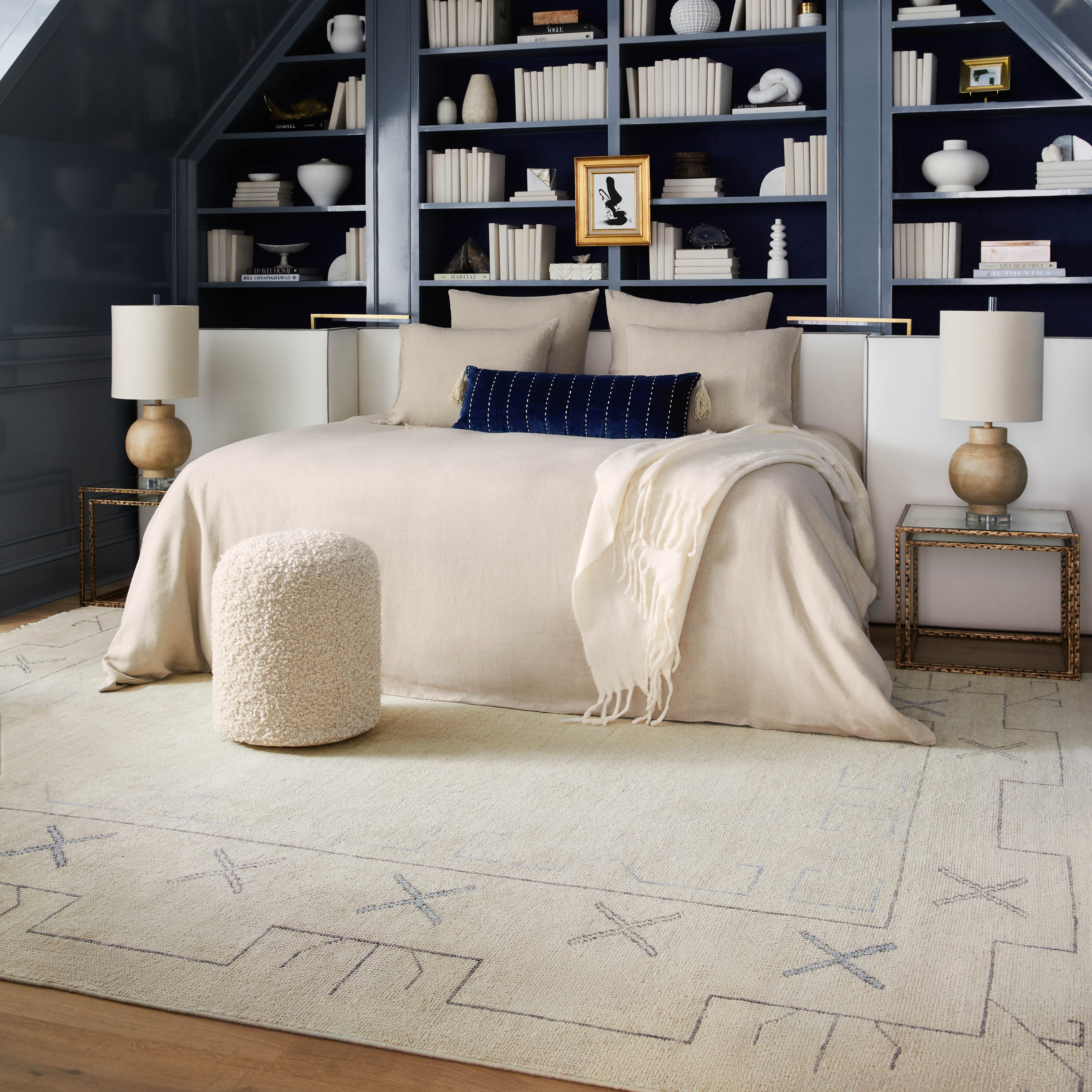 Zephyr Ottoman