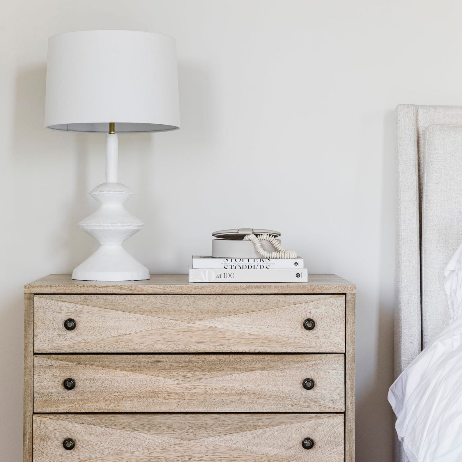 Vozz Table Lamp