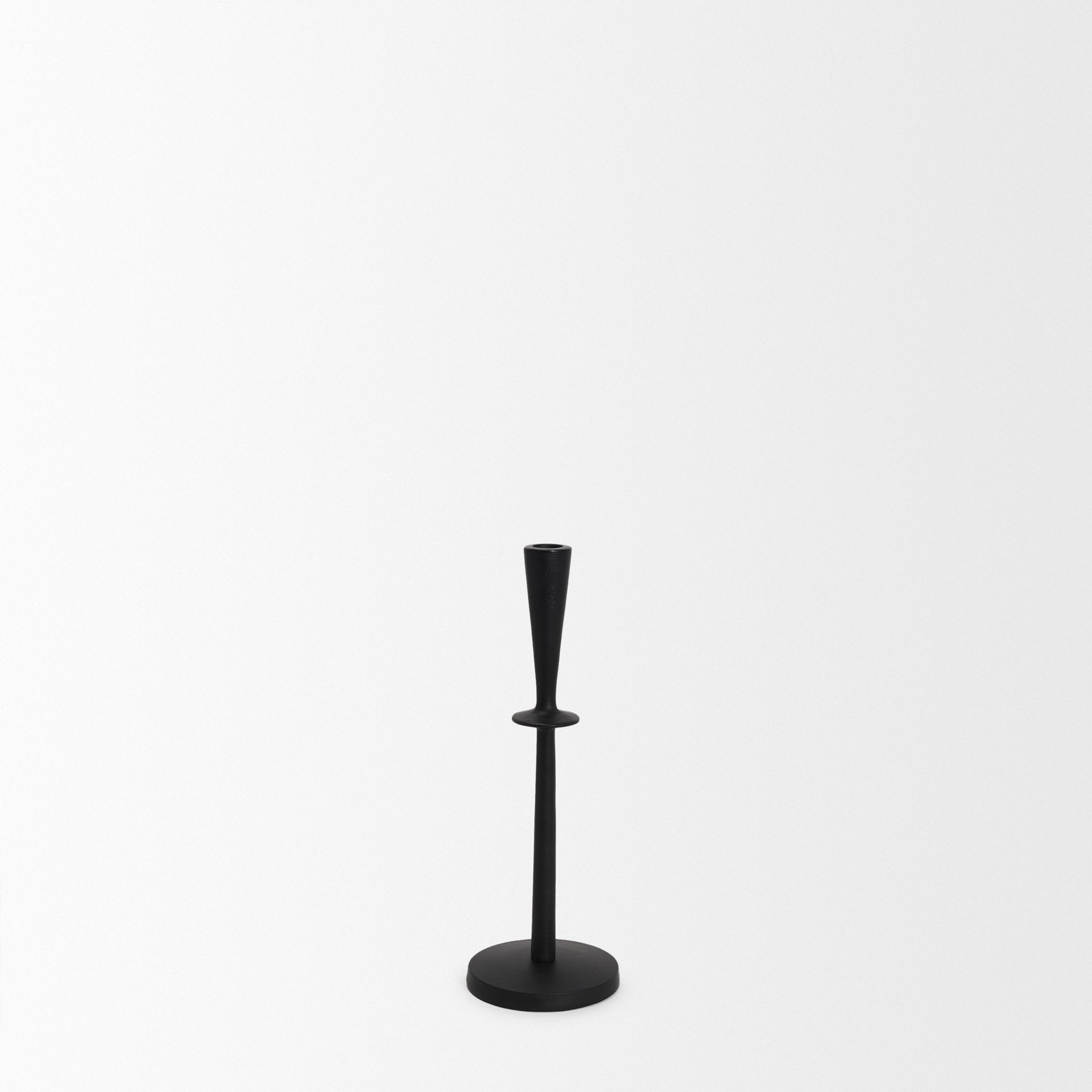 Emman Candle Holder