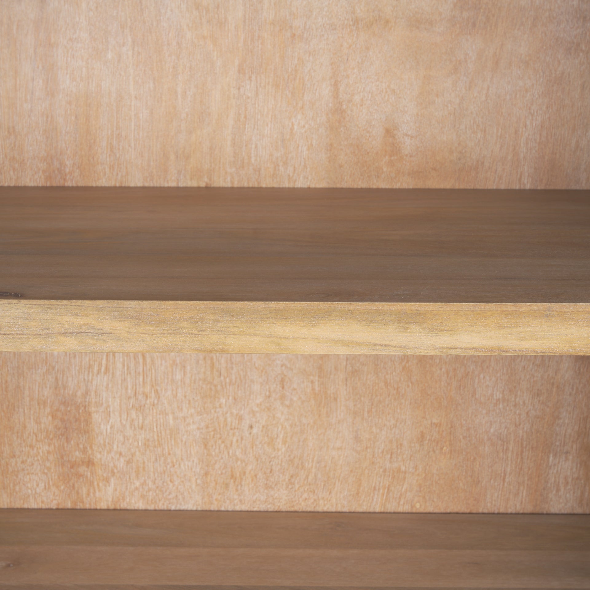 Santino Cabinet