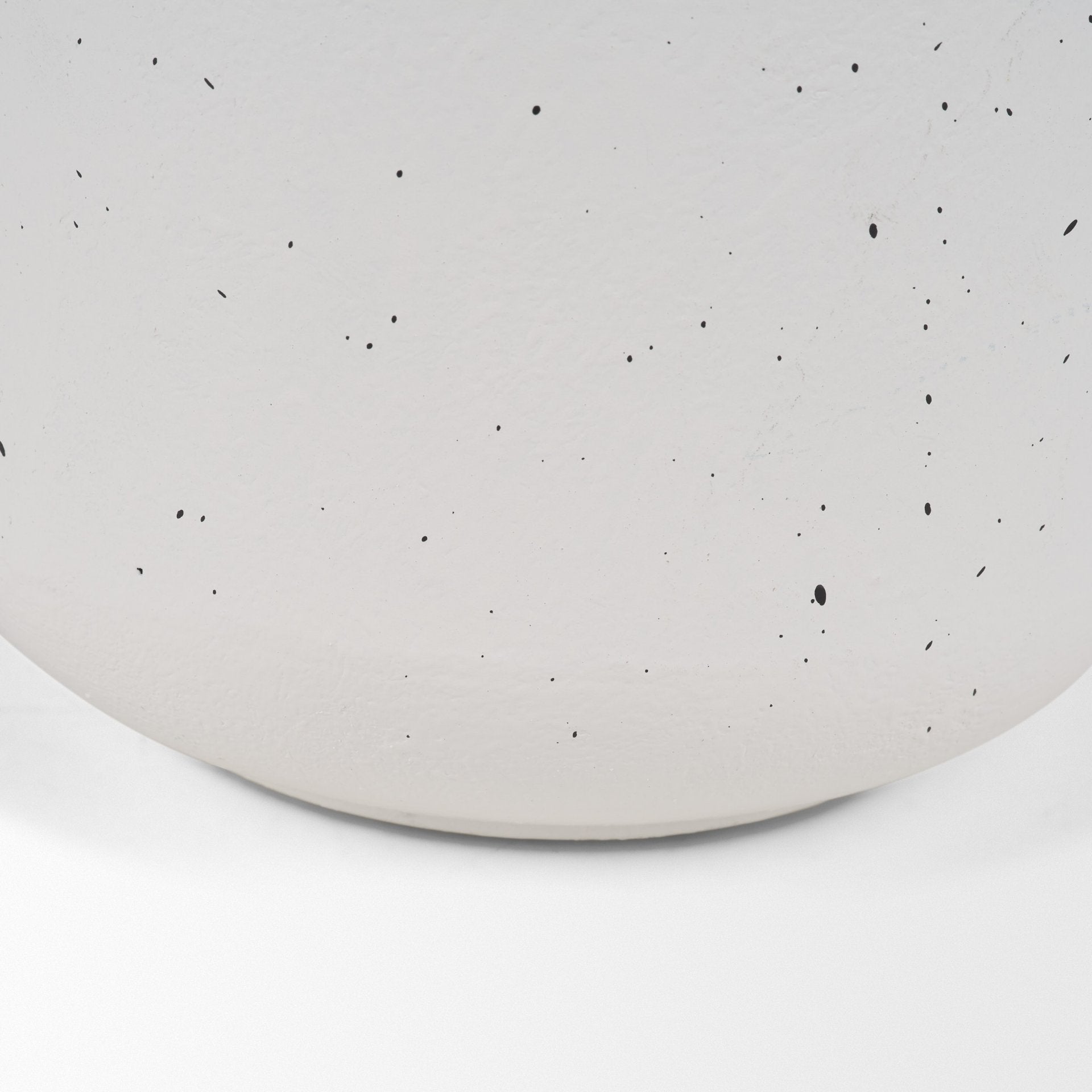 Travis Metal Vase-StyleMeGHD