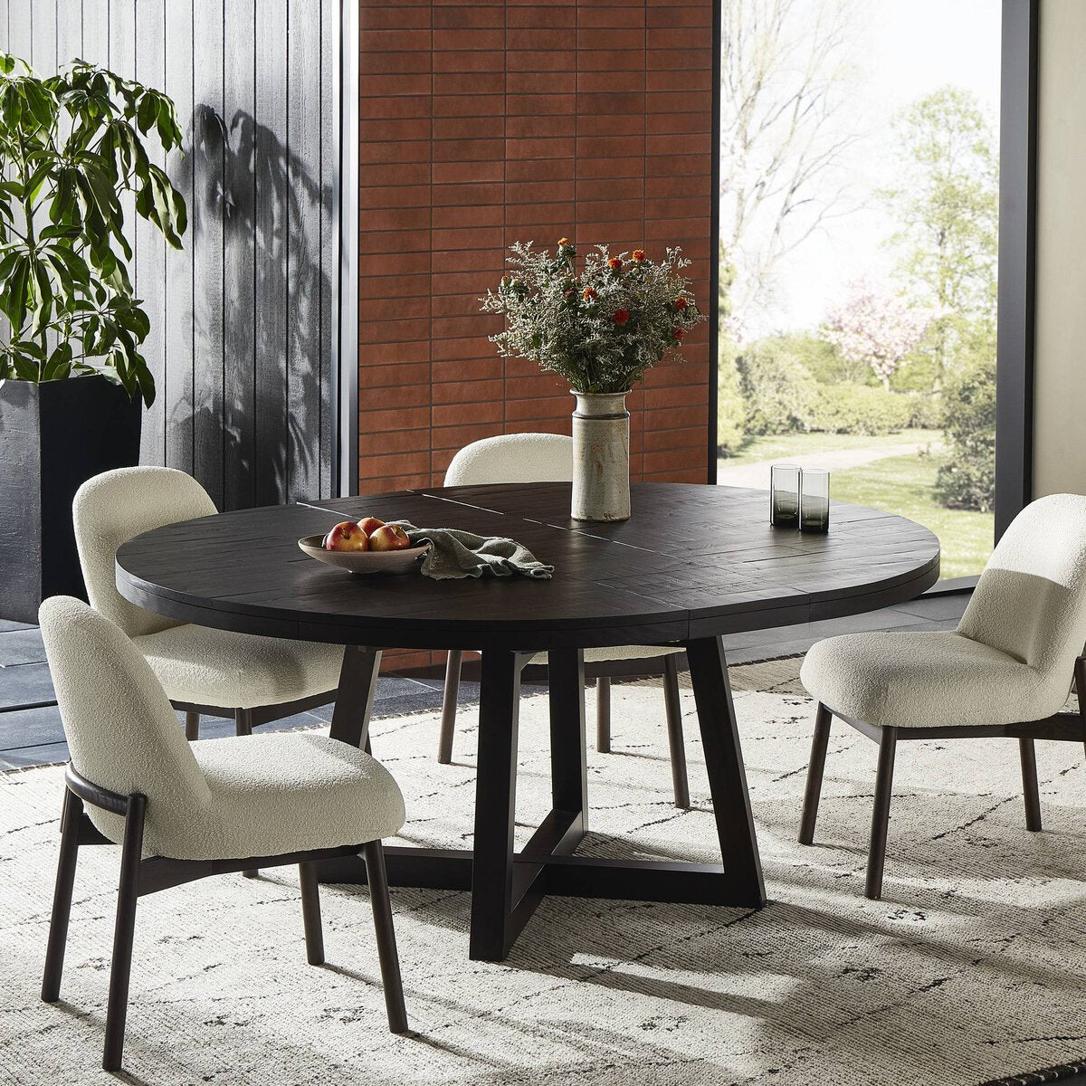 Kayden Round Ext Dining Table