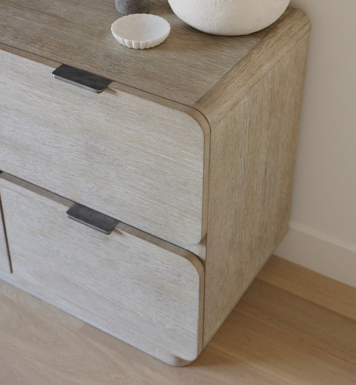 Loreen Dresser-Dressers-StyleMeGHD