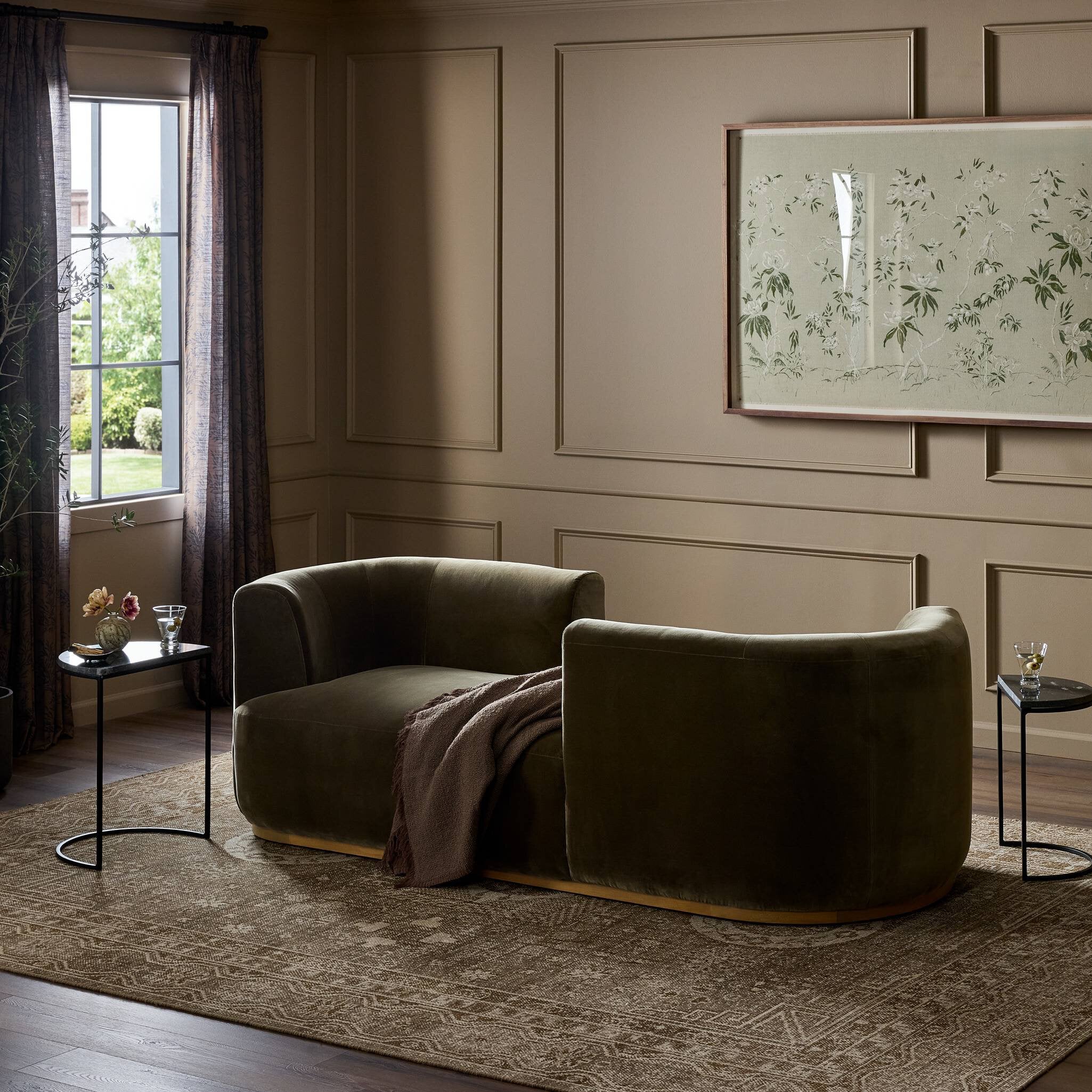 Dahlia Chaise-StyleMeGHD