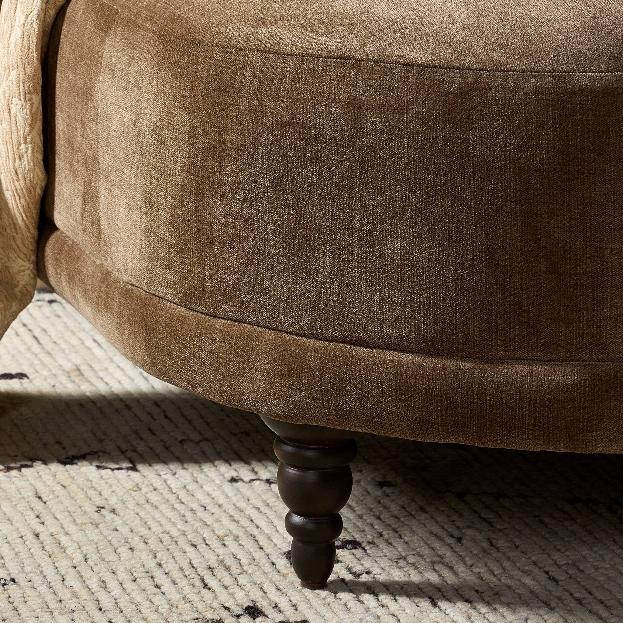Kelly Chaise Lounge