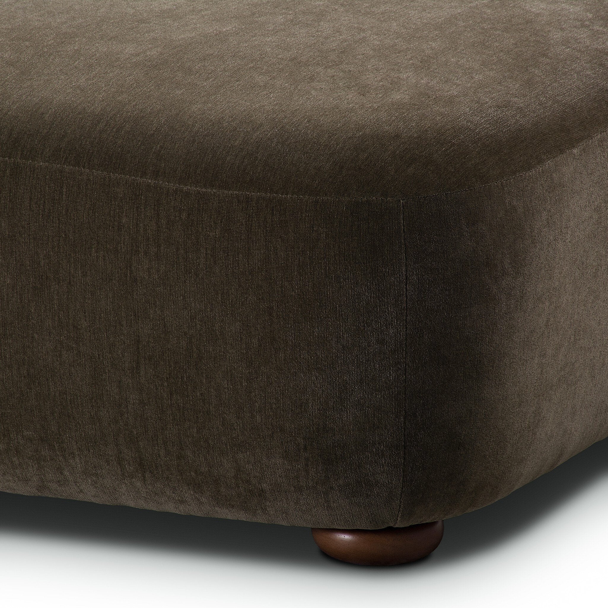 Kadon Chaise Lounge