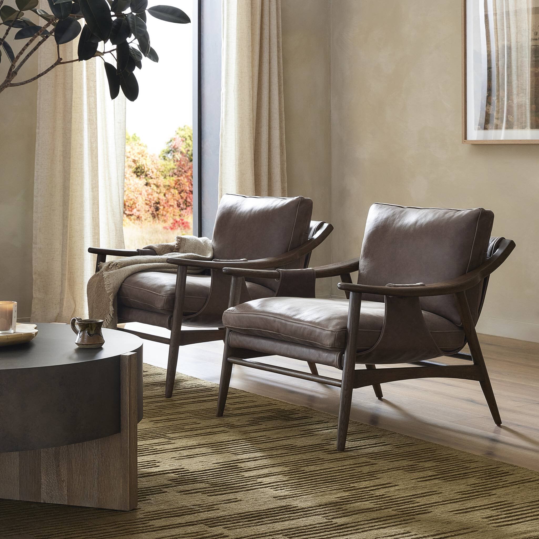 Leonardo Chair