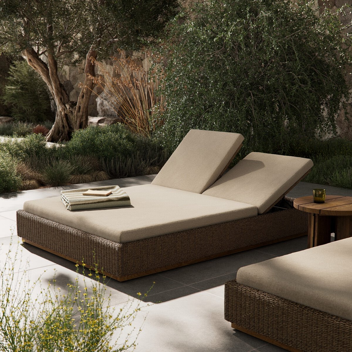 Liana Outdoor Double Chaise
