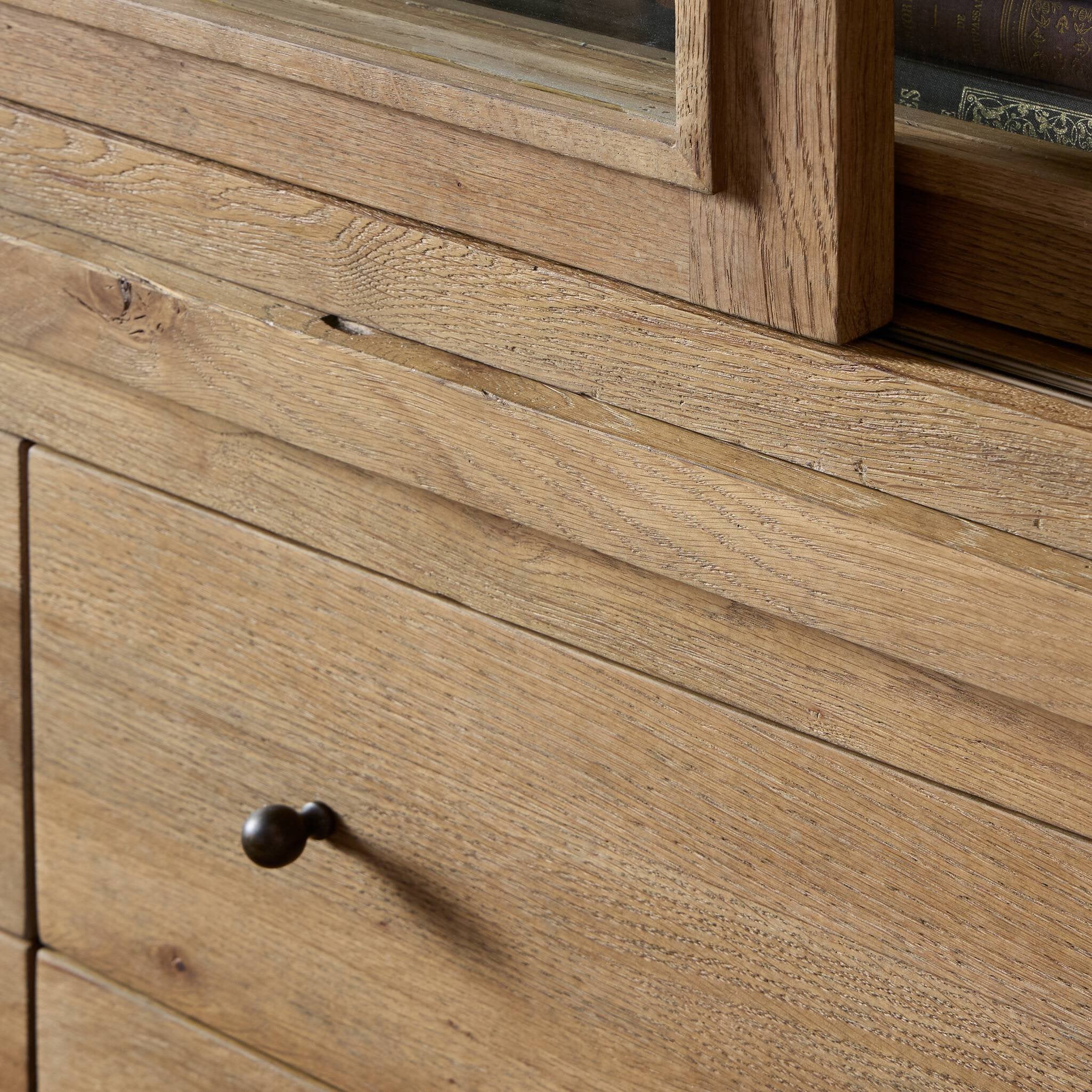 Georgina Cabinet