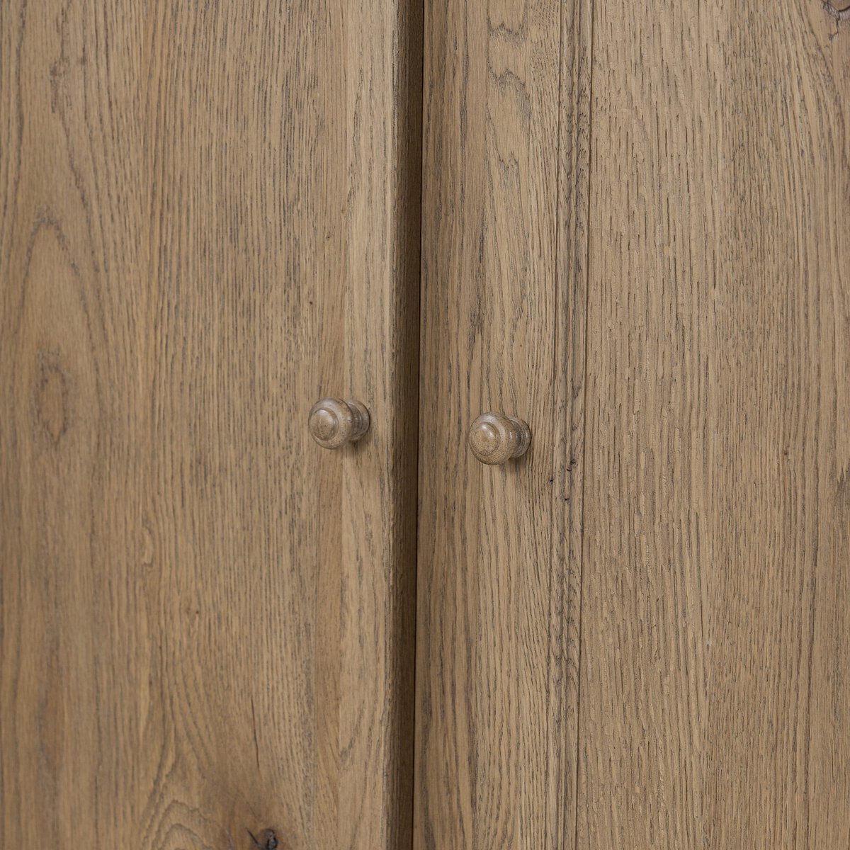Gustav Cabinet